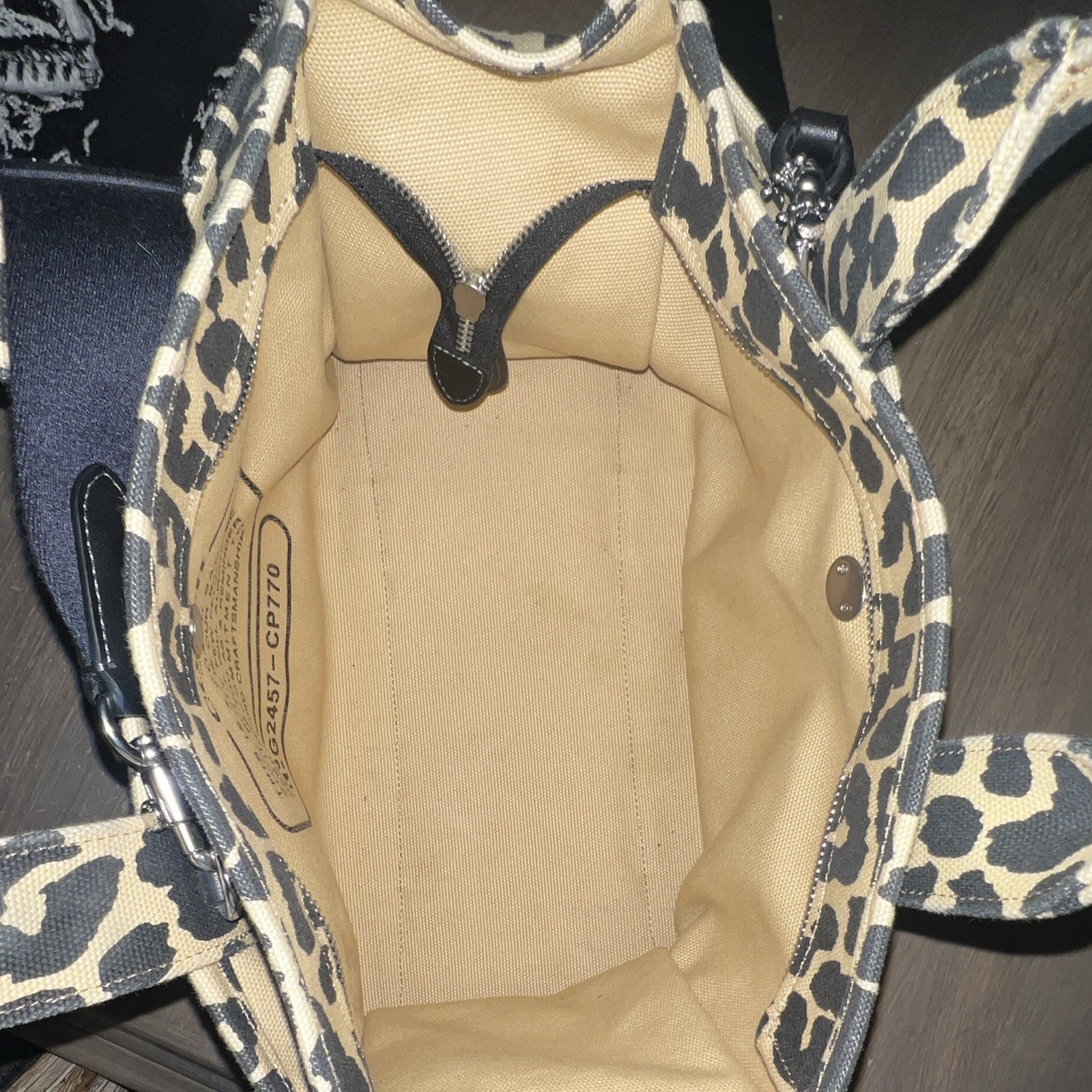 Coach Leopard Print large Tote Bag Beige Black Detachable Strap Snap Zip