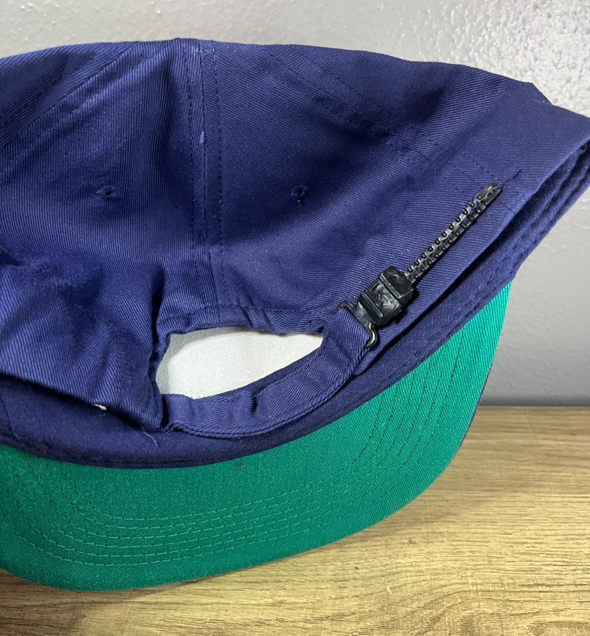 Vintage – China Eastern Airlines – Blue Snapback Patch Pilot Aviation Hat Cap