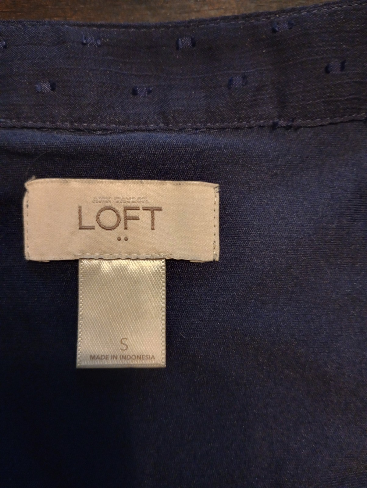 Ann Taylor LOFT Top Womens Small Navy Blue Swiss Dot Button Front Pleated Blouse