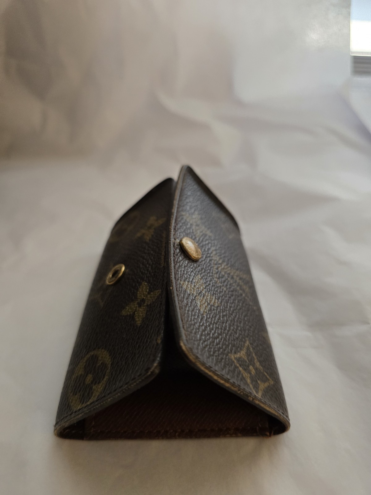 Authentic Louis Vuitton Monogram 6 Ring Key Holder