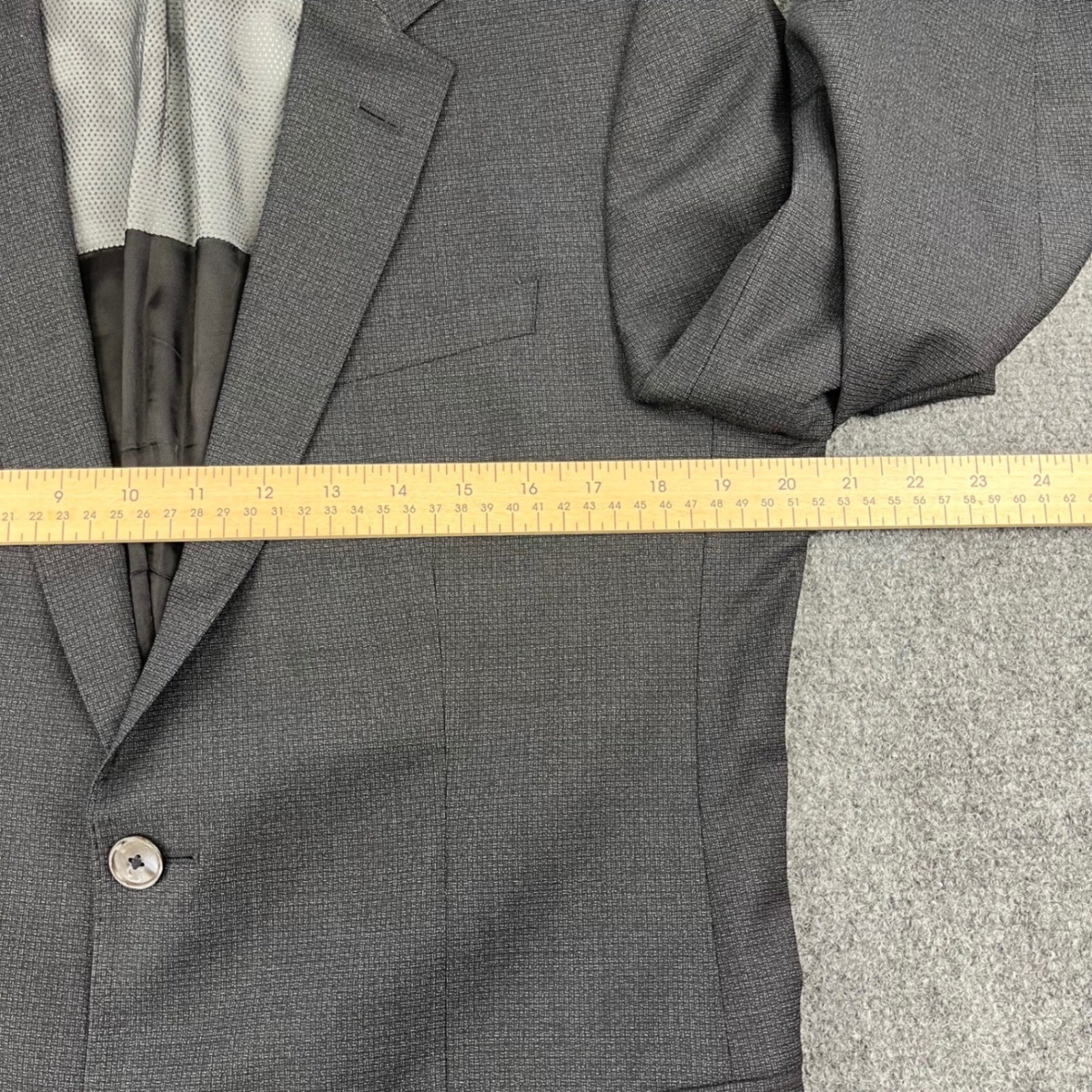 Hugo Boss C-Hutson1 Slim Fit Blazer Mens 38R Charcoal Gray Virgin Wool Red Label