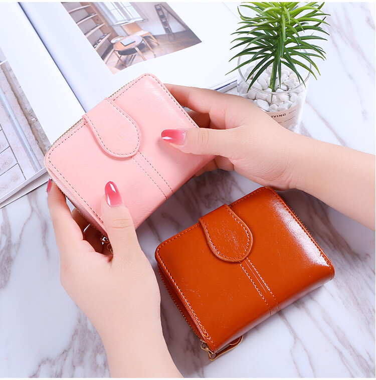 Small Wallet Womens Bifold Leather Mini Purse Short Credit Card Holder with Hasp