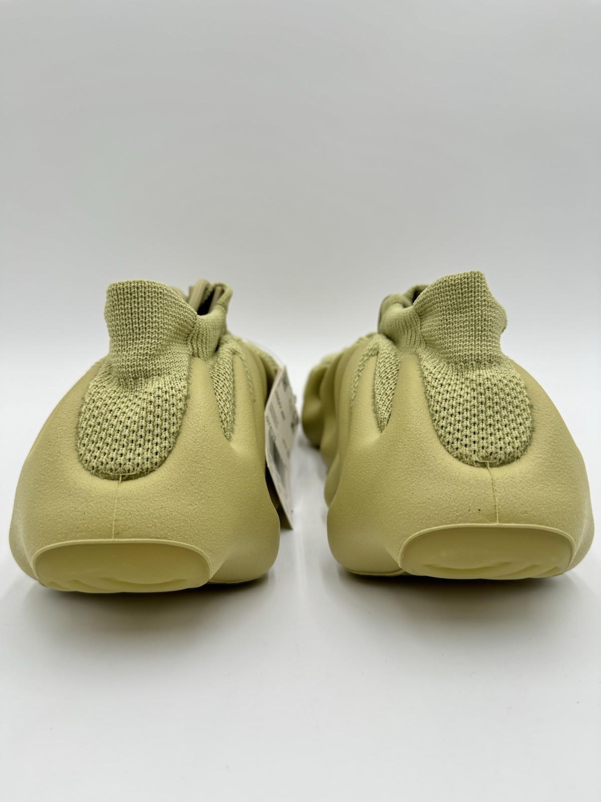 Adidas Men’s Yeezy 450 Size 10 Green Resin |GY4110|