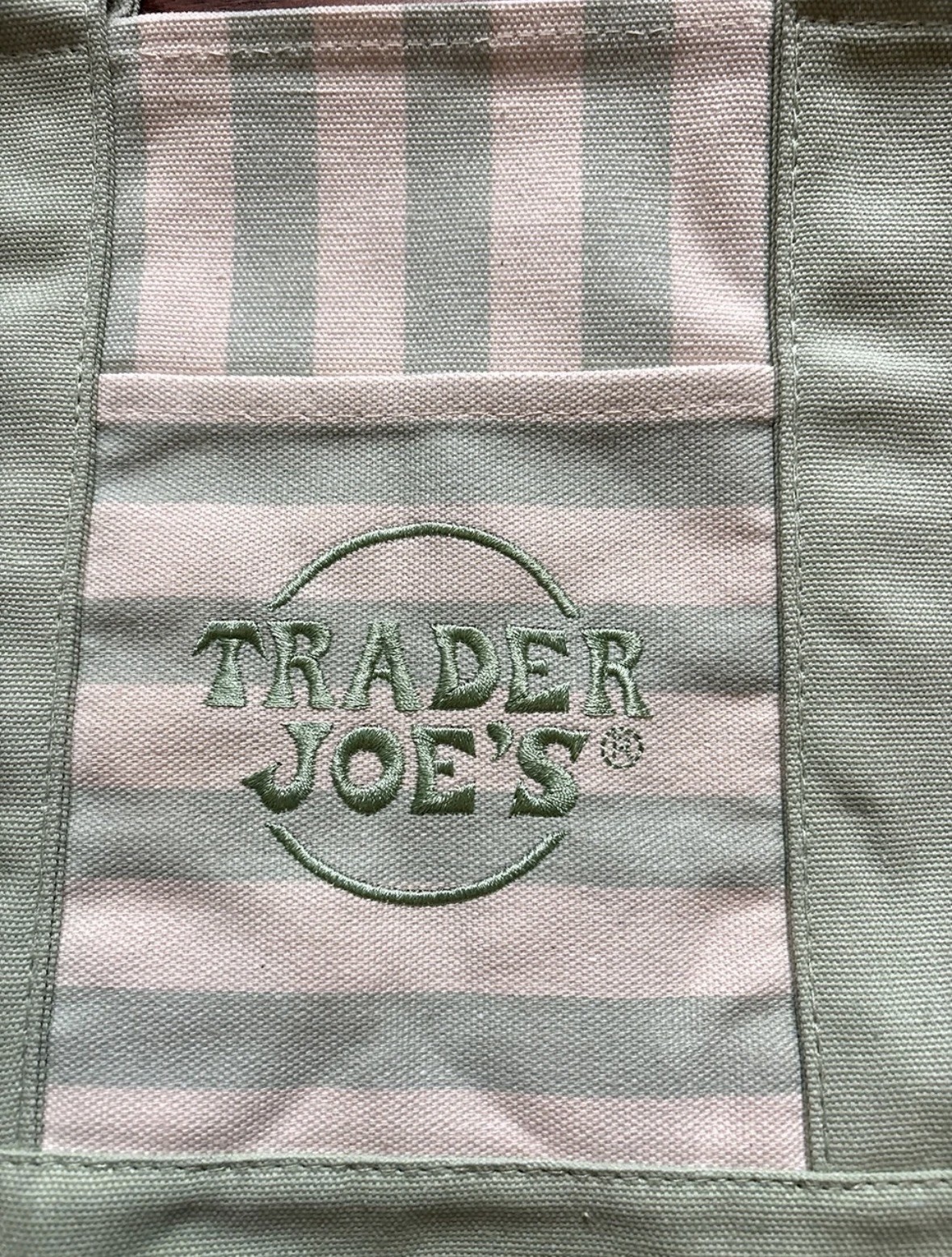 Trader Joe’s Mini Pastel Striped SOFT GREEN Single Bag 2026 Brand New With Tags