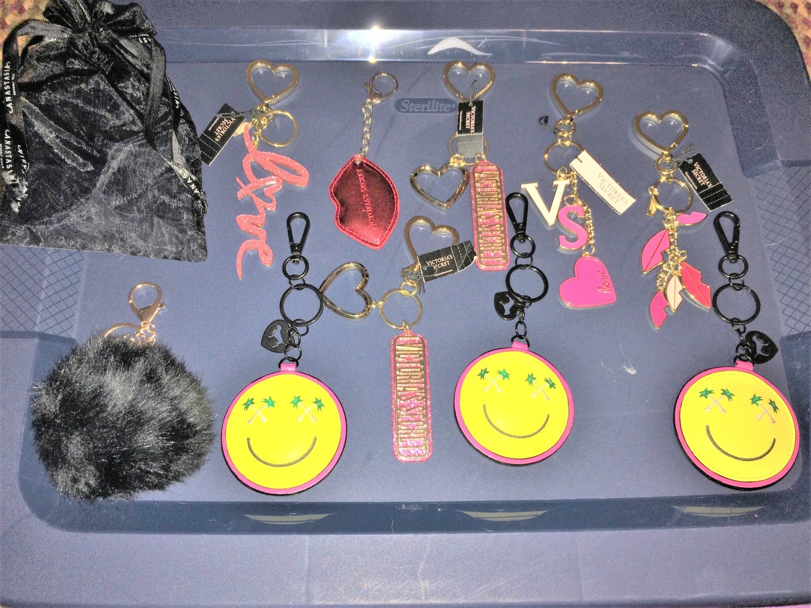 VICTORIA SECRET/PINK/ANASTASIA COSMETICS-KEY CHAINS/BAG CHARMS-NEW-BUYER CHOOSE