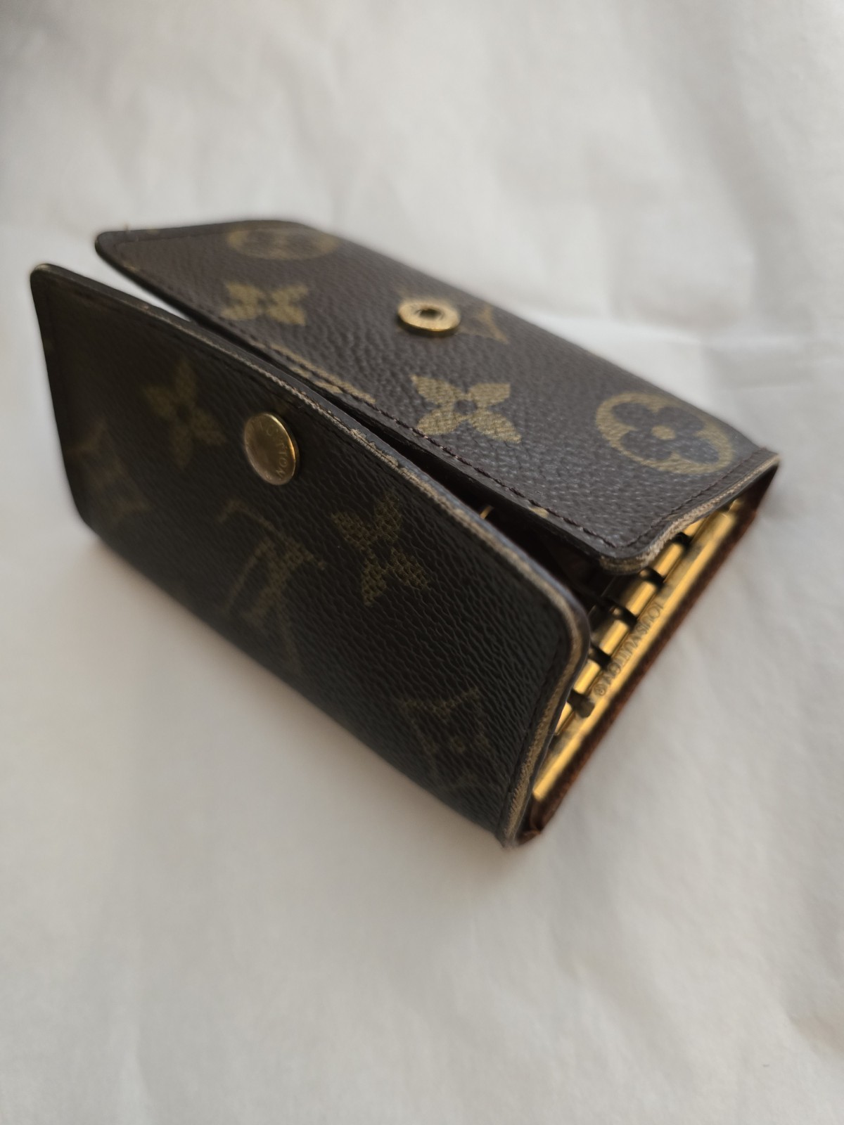 Authentic Louis Vuitton Monogram 6 Ring Key Holder