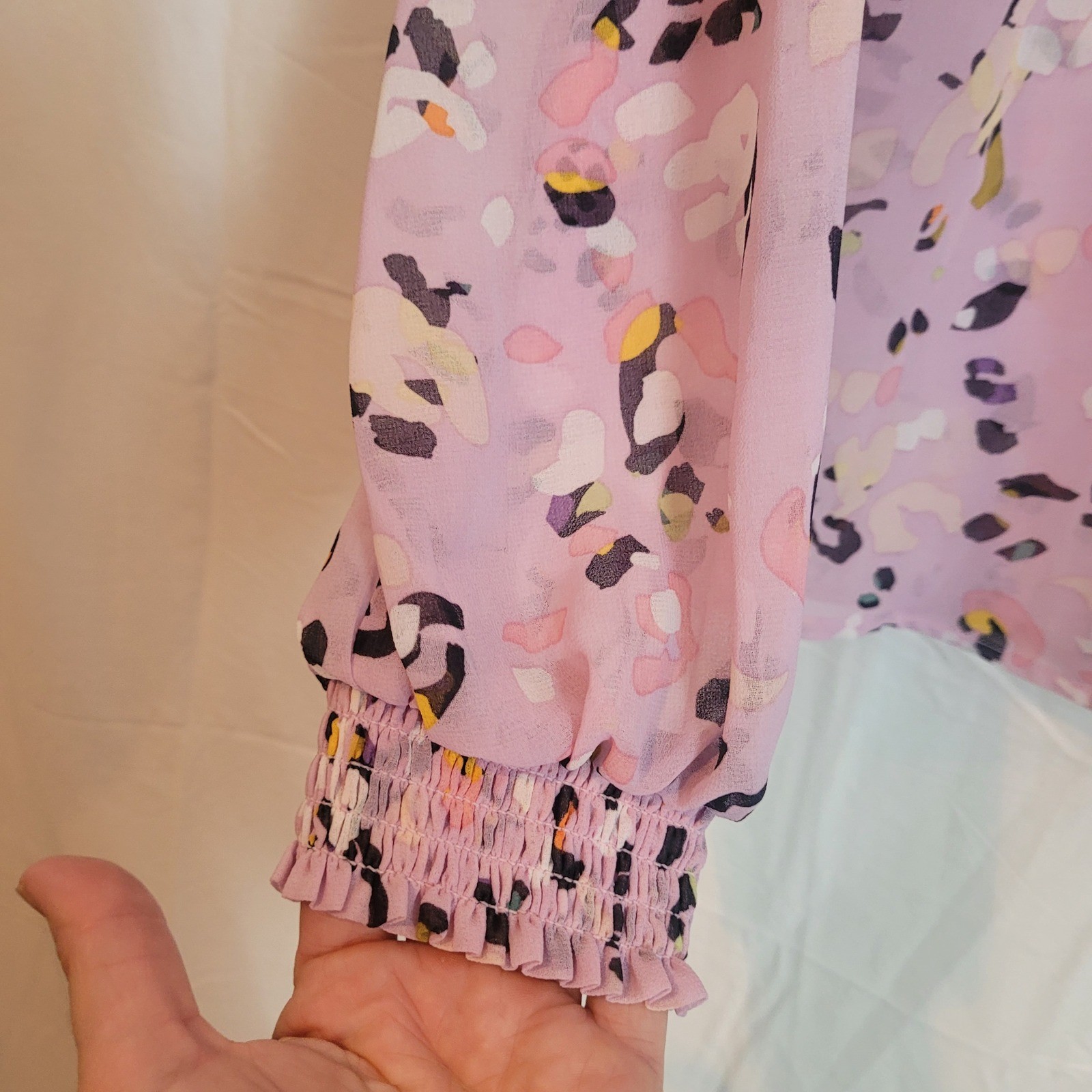 Cabi Womens Pink Animal Print Chiffon V-Neck Sheer Blouse Smocked Cuff Small