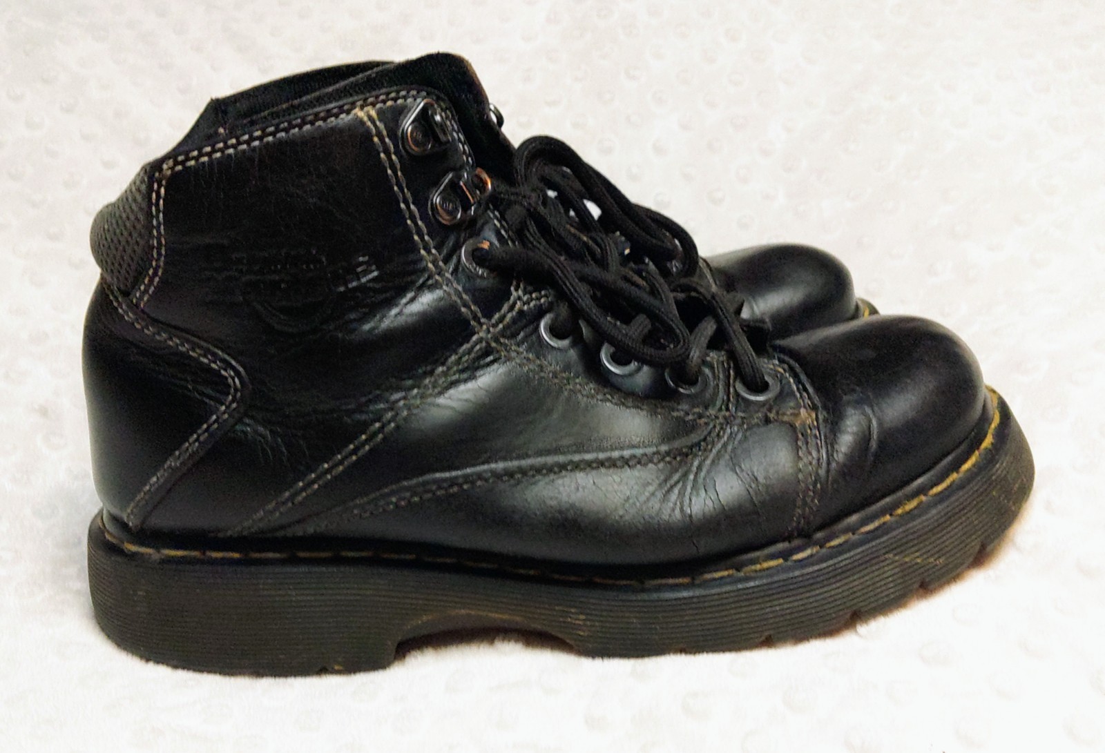 Dr. Martens VTG Air Wair 8A07 BLACK Ankle Lace Up M 8 W 7 Combat Boots None Slip