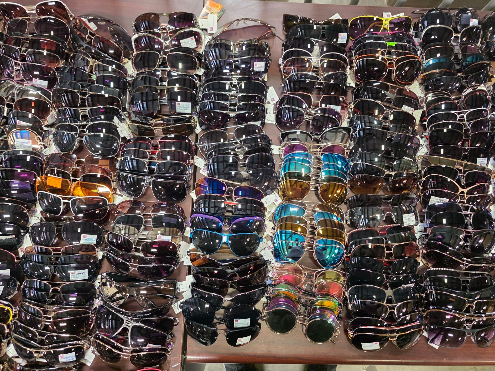 Bulk Lot 100 PCS Unisex Sunglasses New Mixed Styles Plastic Metal Wholesale Mix