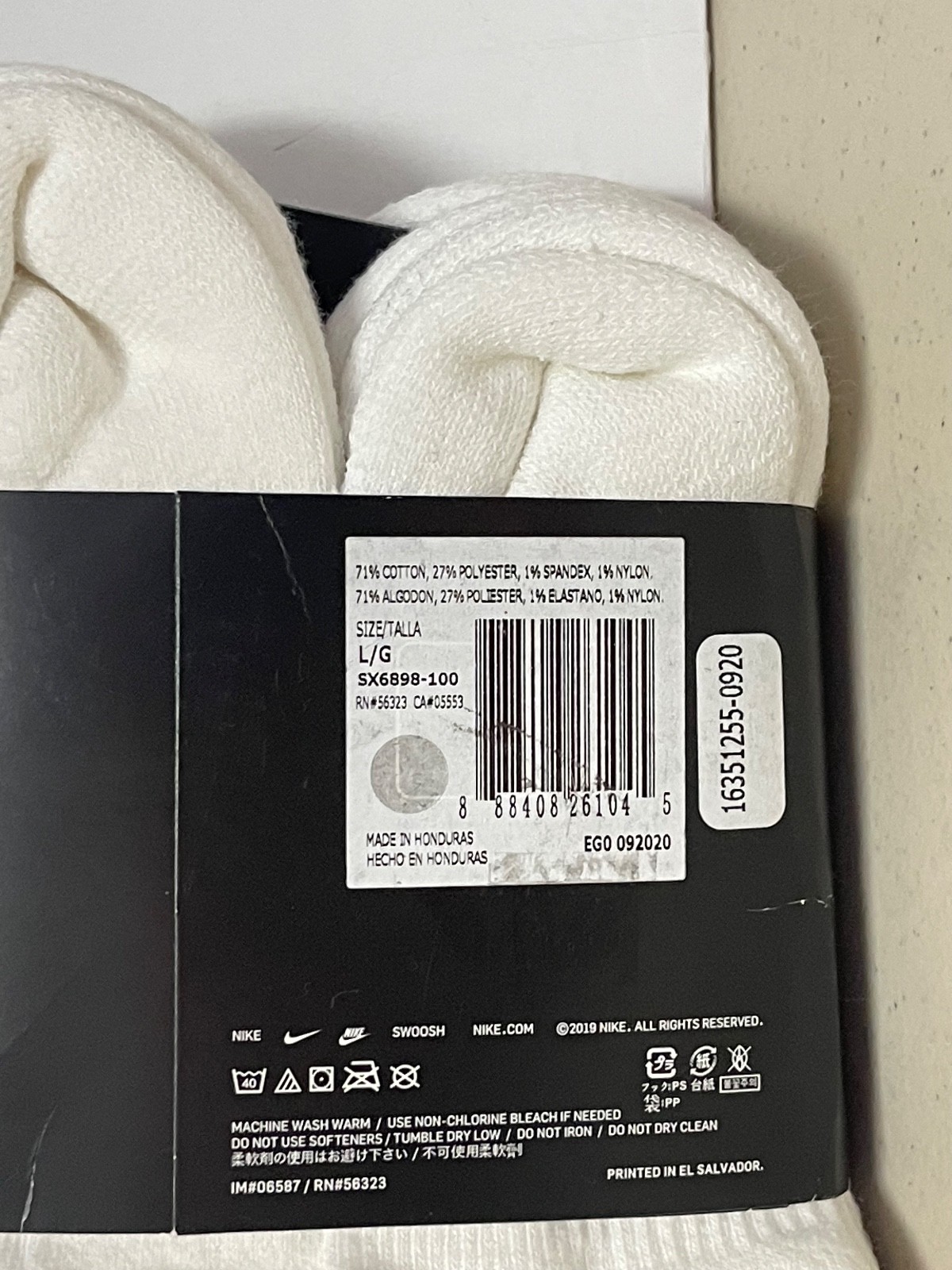 NIKE EVERDAY PLUS NO SHOW SOCKS WHITE MENS 8-12. WOMEN 10-13