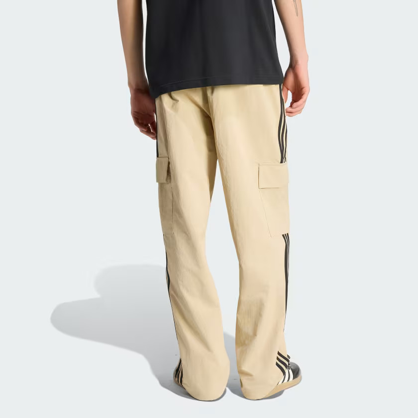 adidas men ADICOLOR CLASSICS 3-STRIPES CARGO PANTS