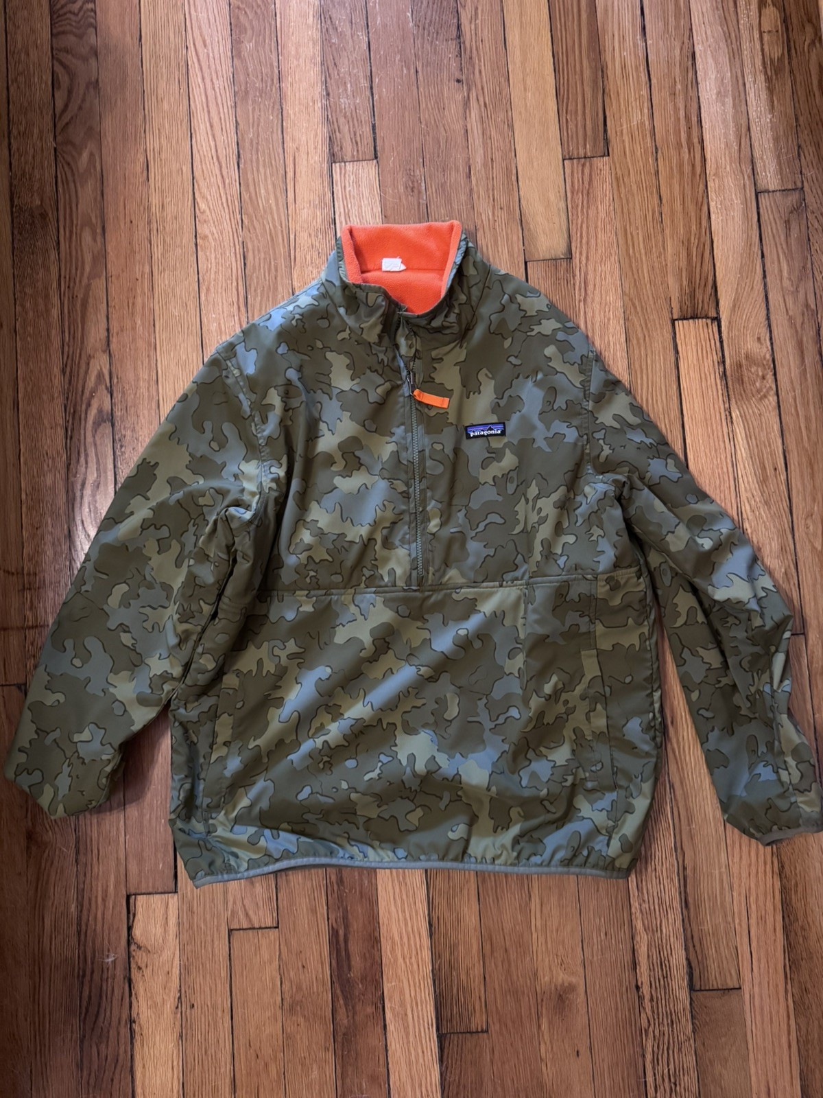Patagonia Men’s Reversible Snap-T Glissade Pullover – Rare Camo and Orange Large