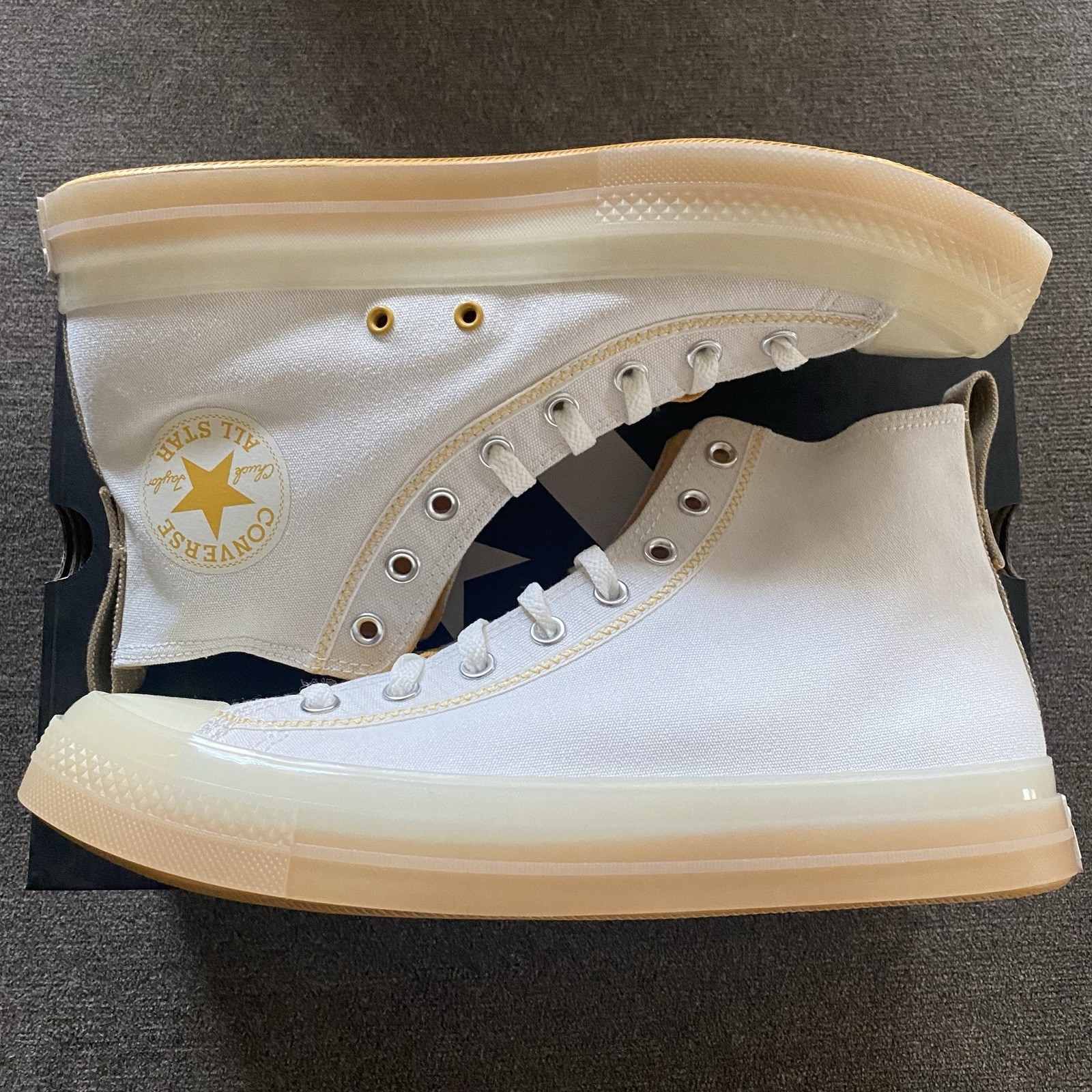 Converse Chuck Taylor CX Explore Hi Vintage White Canvas Shoes Men’s 12 A05997C