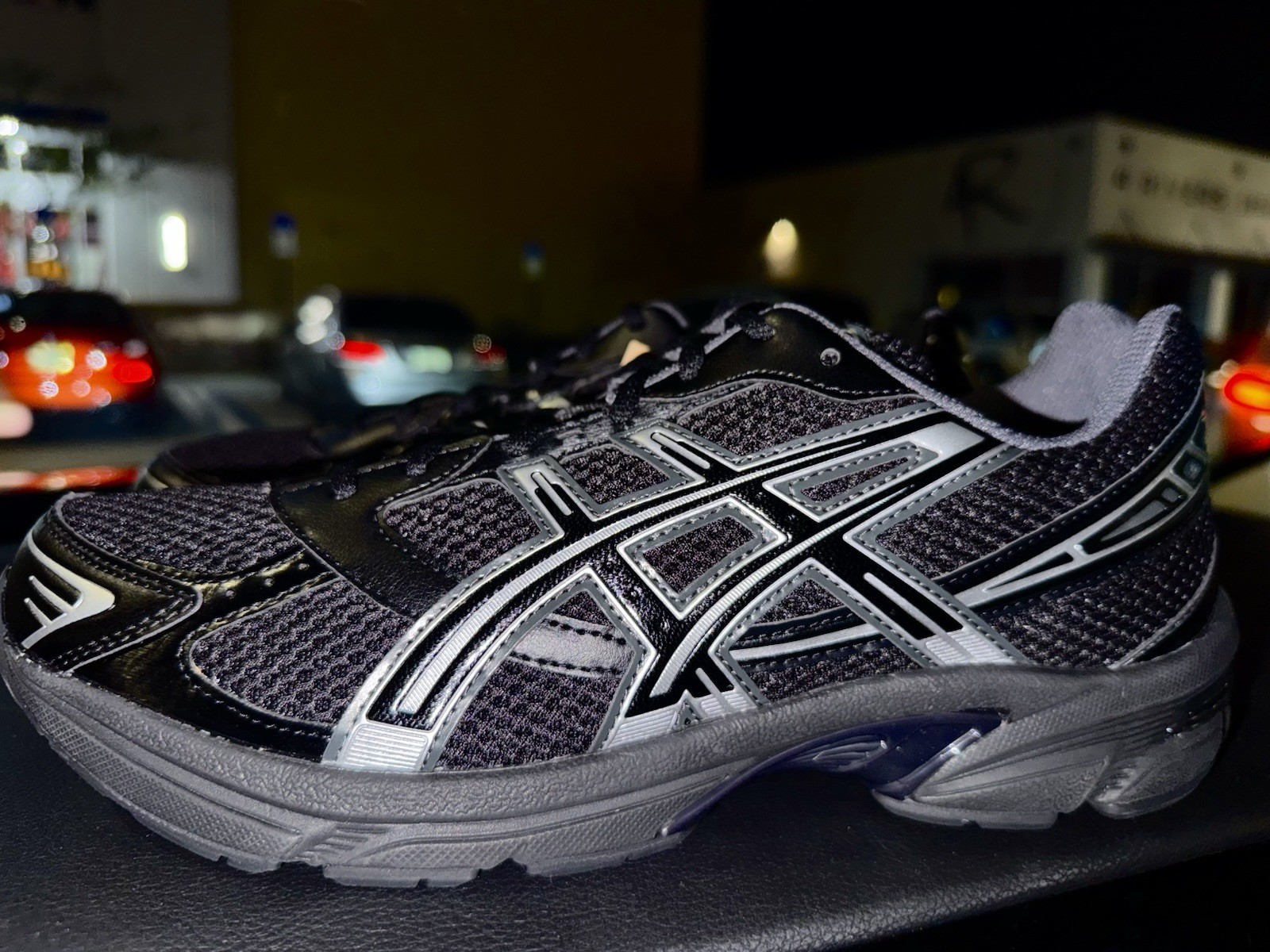 Men’s Size 11 ASICS Gel-1130 Black Pure Silver 1201A906-001 Brand New
