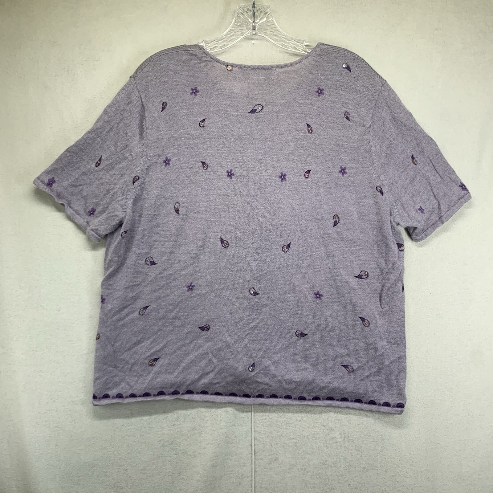 Women’s Knit Top 1X Light Purple Embellished Paisleys Button Up 42×24 Boxy Fit