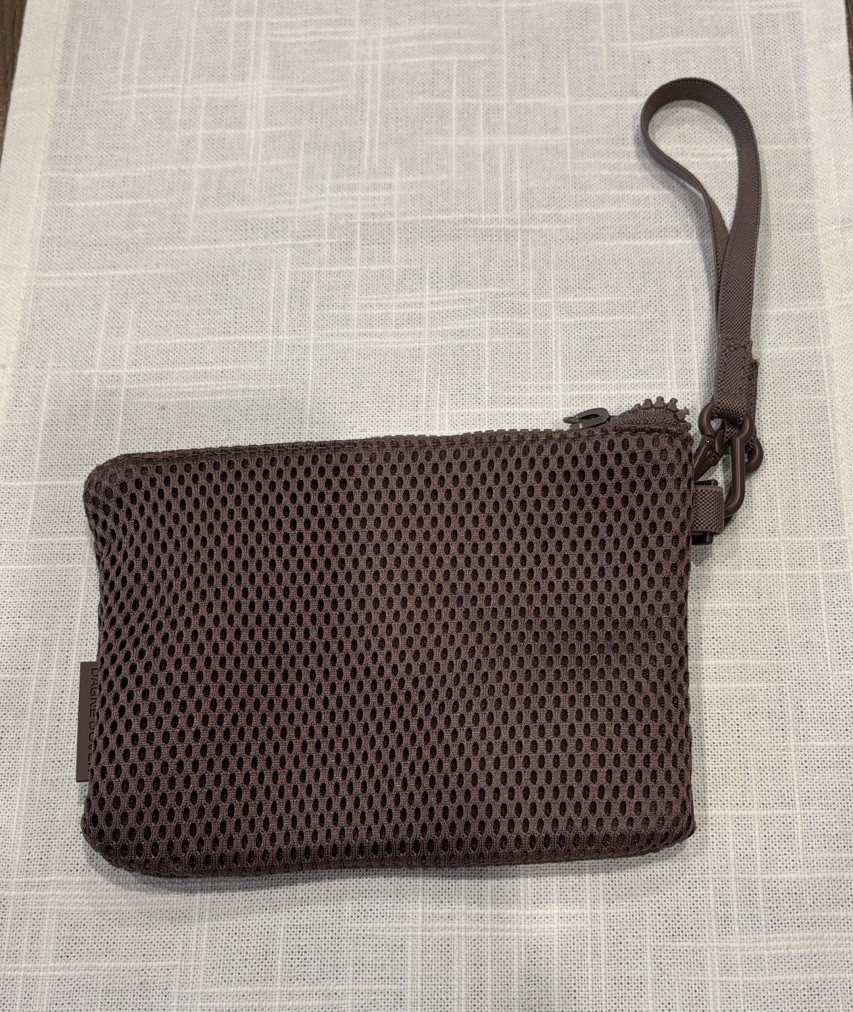 Dagne Dover Parker Air Mesh Pouch In Dune Color