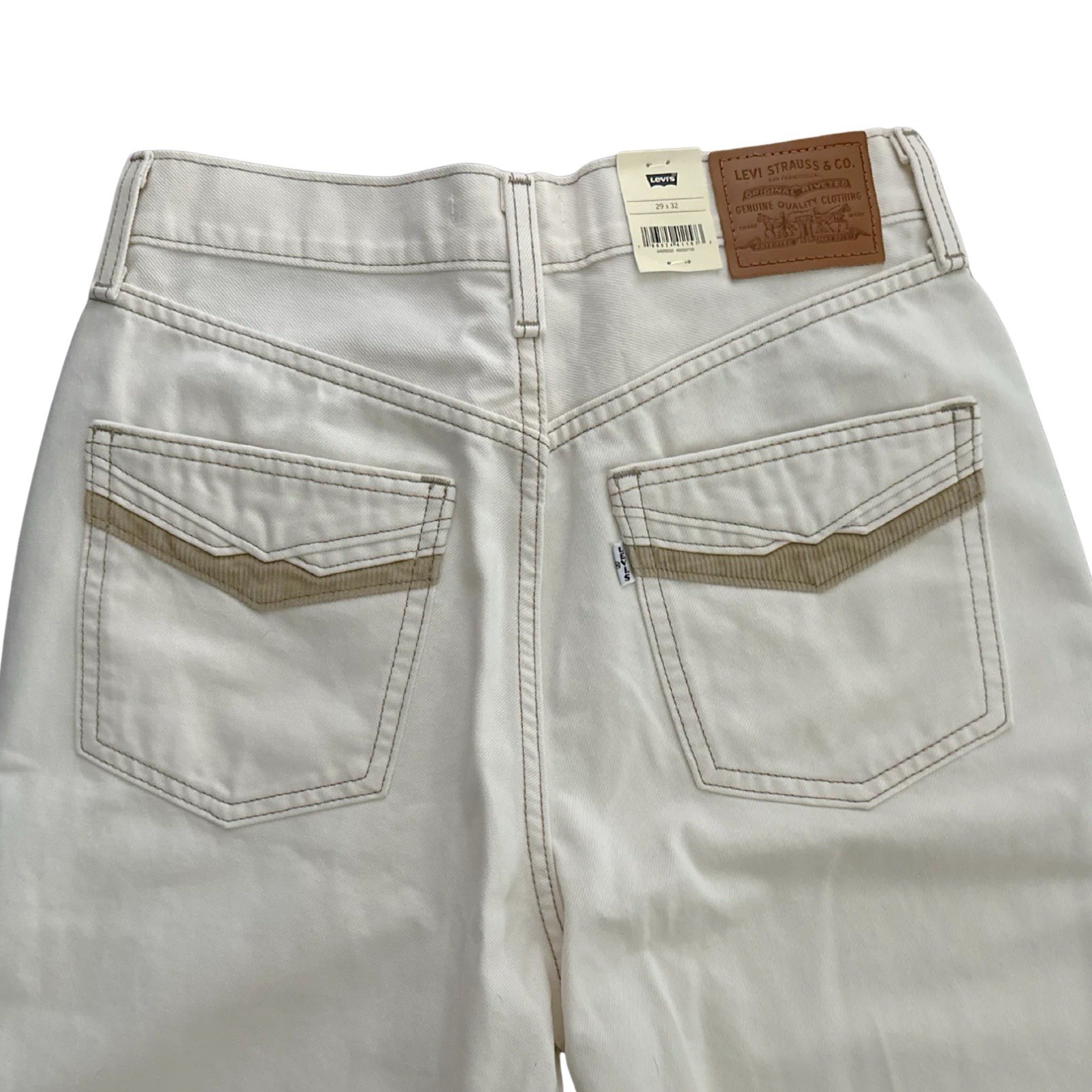New Levis Premium 70s Ultra High Rise Flare Jeans Womens Cream White Ecru 29×32