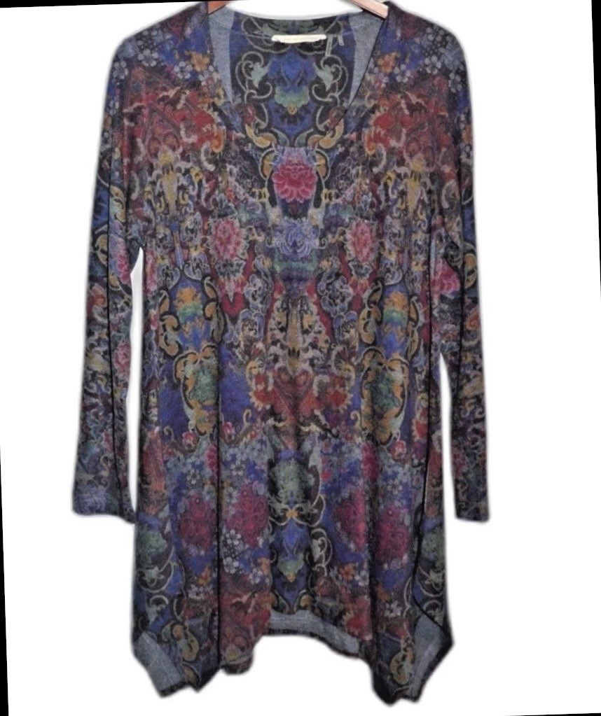 Soft Surroundings Floral Tunic Medium Asymmetrical Hem Colorful Cozy Chic