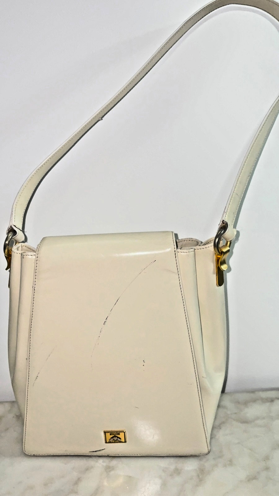 Vintage Moschino Redwall Cream Bucket Bag