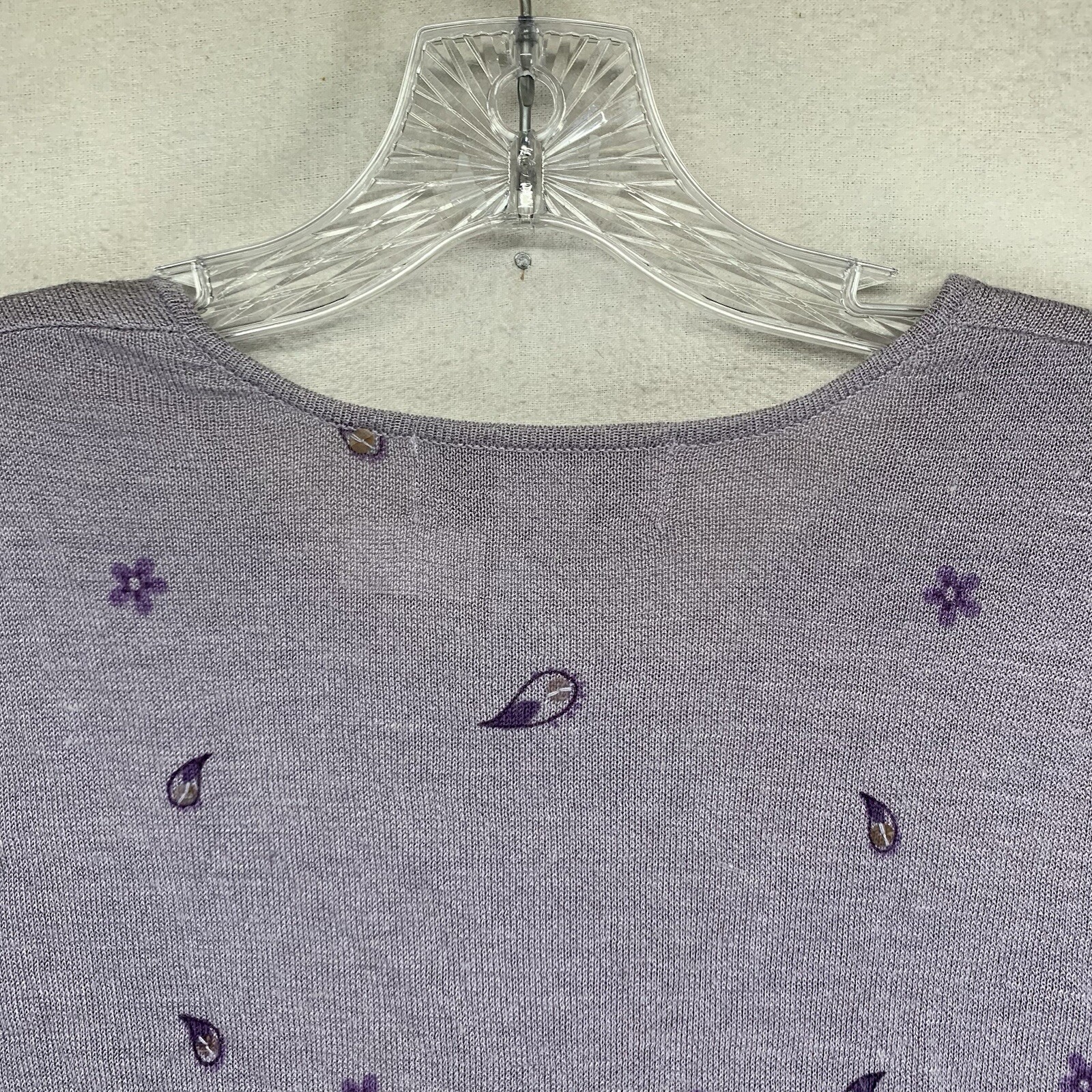 Women’s Knit Top 1X Light Purple Embellished Paisleys Button Up 42×24 Boxy Fit