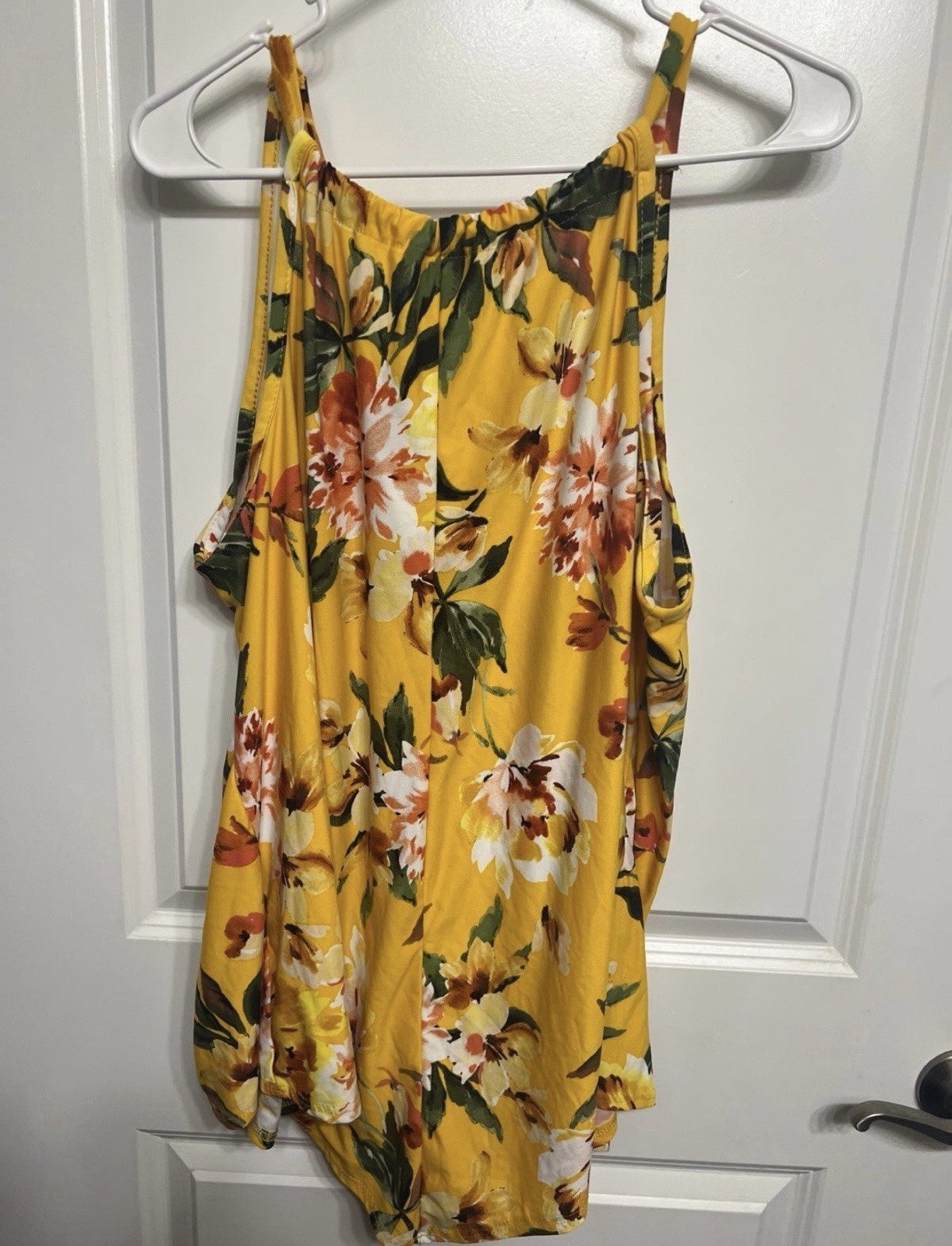 First Love Women’s Yellow Floral V-Neck Sleeveless Pullover Tank Top Size 2X