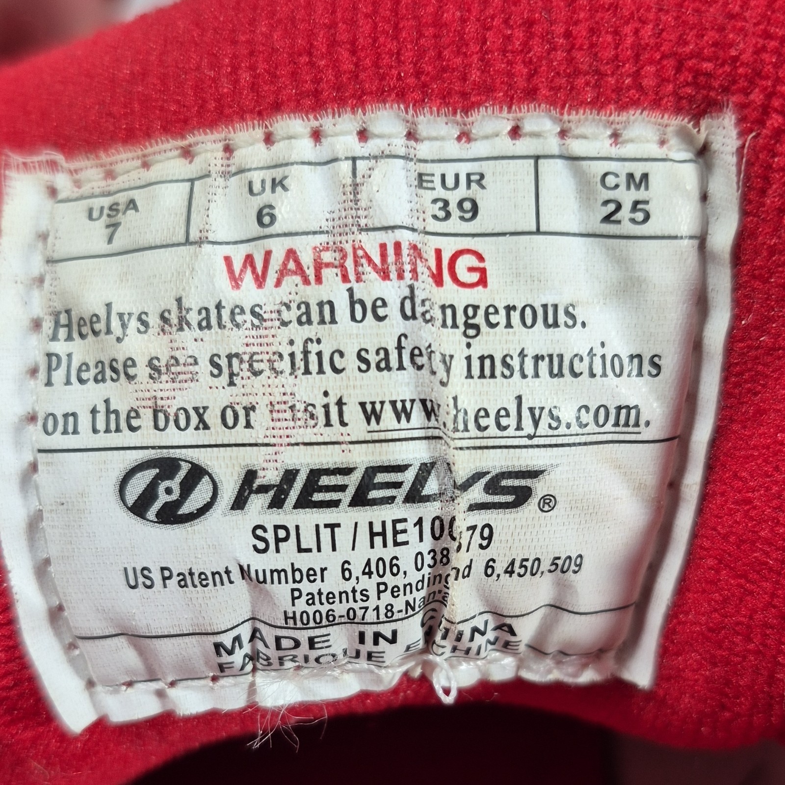 Heelys Split HE100379 Red White Sneaker Skate Shoes Wheels US 7 UK 6 EU 39