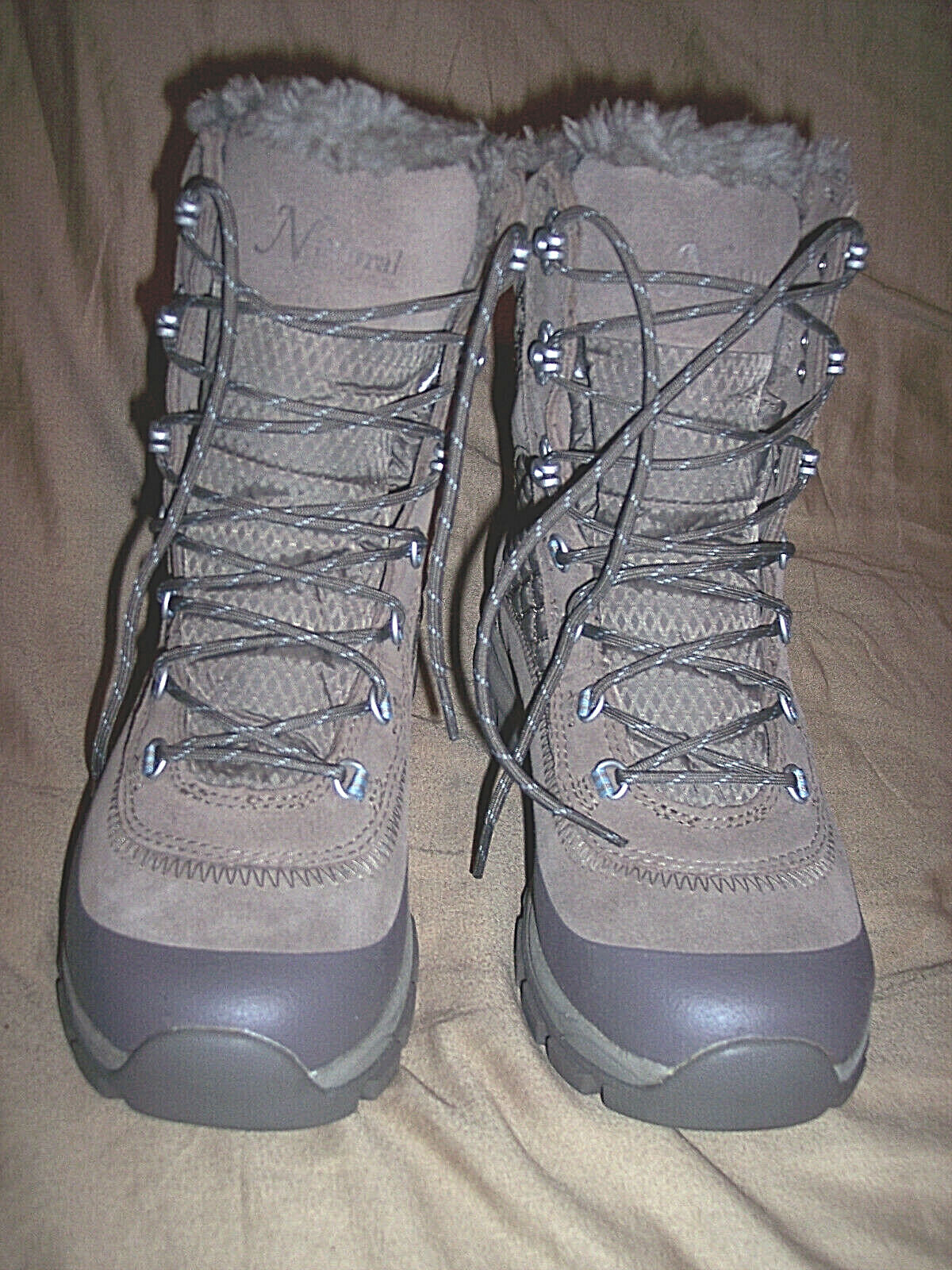 Womens Snow Boots 9 Water Proof Boots 400 G Insulated Boots Cold Weather Boots 9