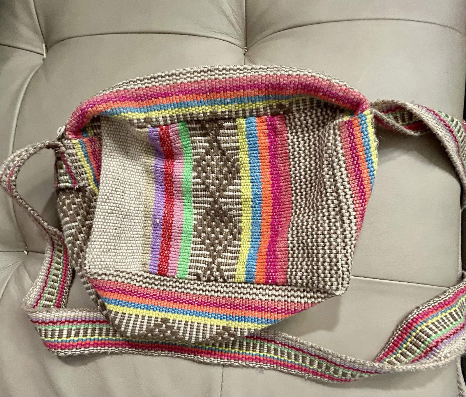 PINZON Woven Striped Beige Multicolor Crossbody Bag Zip, Adjustable Strap