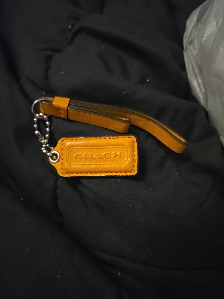 Coach Vintage Tan Luggage Tag Key Fob Leather Hang Tag With Strap detachable