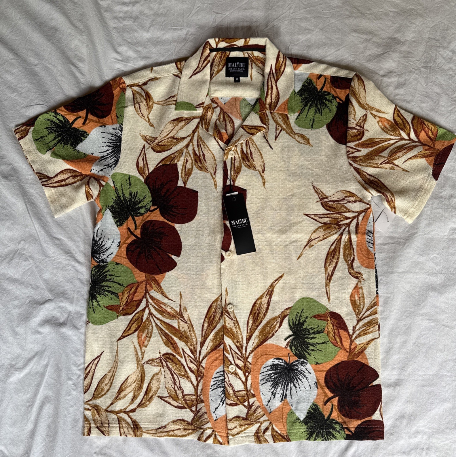 New With Tags!!Malibu Beach Club by Drill Clothing Floral Button Up Sz M