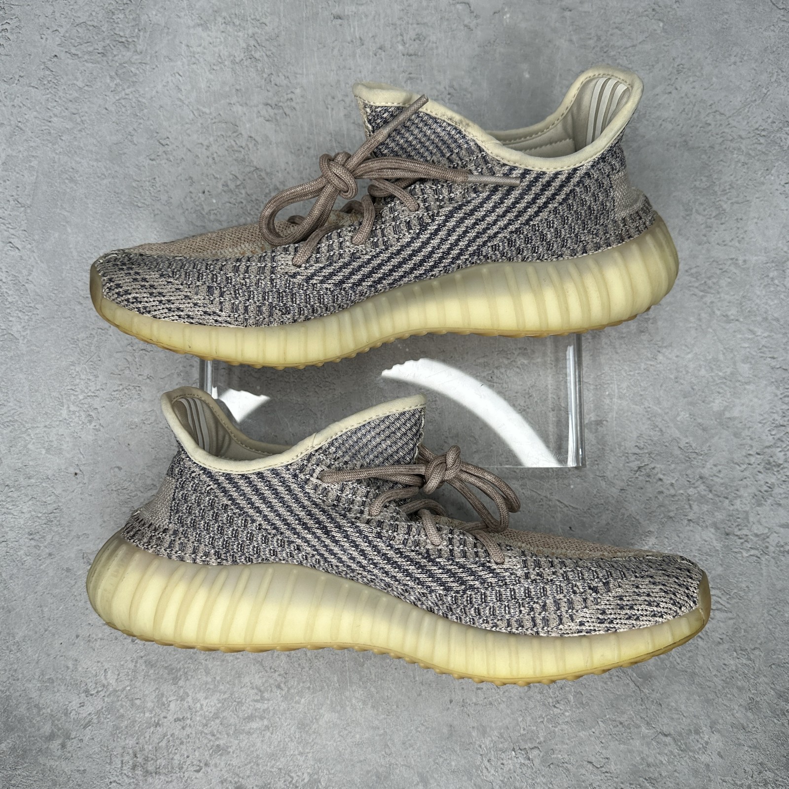 10M/11.5Wadidas Yeezy Boost 350 V2 Ash Pearl *pre-owned* SIZE 10GY7658Pre-Owned