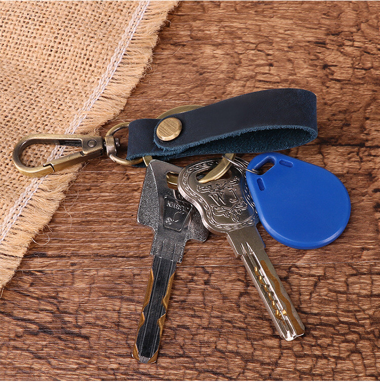 Men’s Women’s Style Genuine Leather Loop Keychain Car Key Clip Ring Accessories
