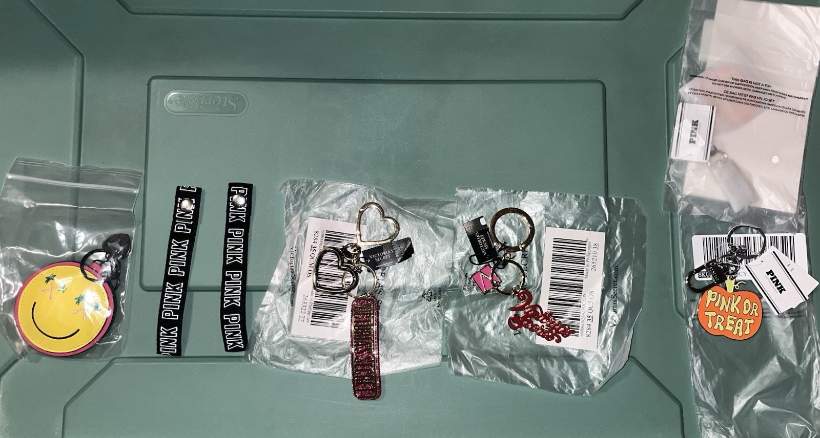 VICTORIA SECRET/PINK/ANASTASIA COSMETICS-KEY CHAINS/BAG CHARMS-NEW-BUYER CHOOSE