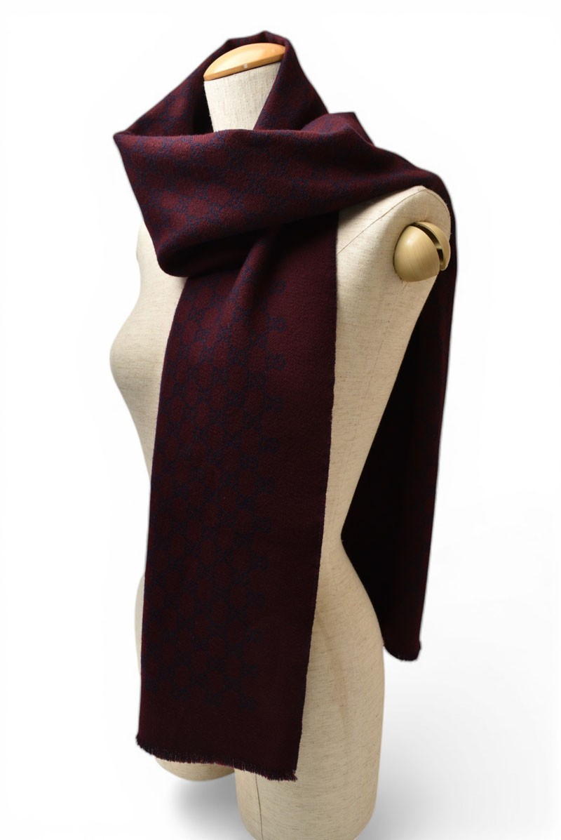 Gucci Authentic reversible winter scarf wool GG wine/navy 391246 4G200 6168