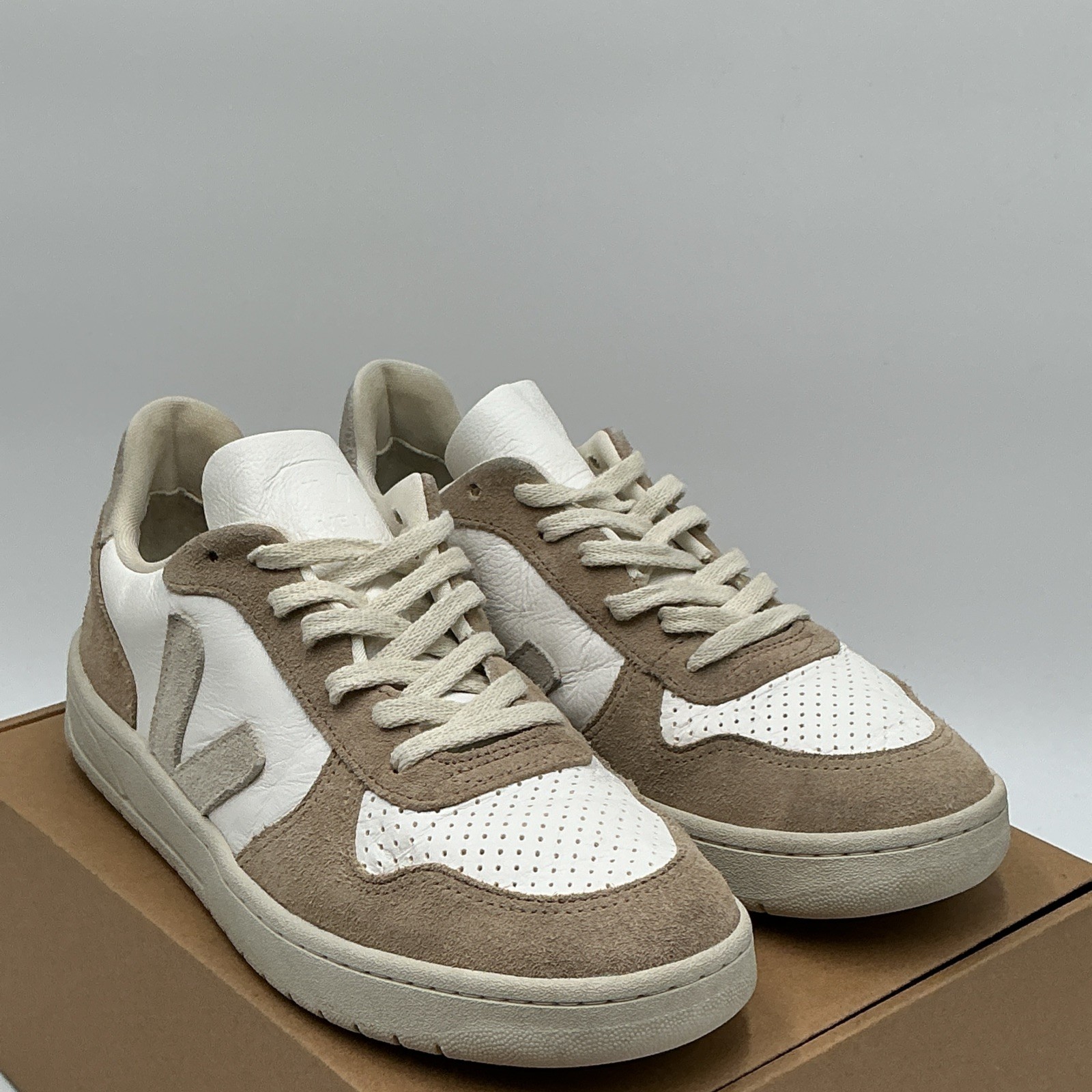 Veja V-10 Sneakers Women’s US 10 Natural White Leather Lifestyle Shoes Ebay3953
