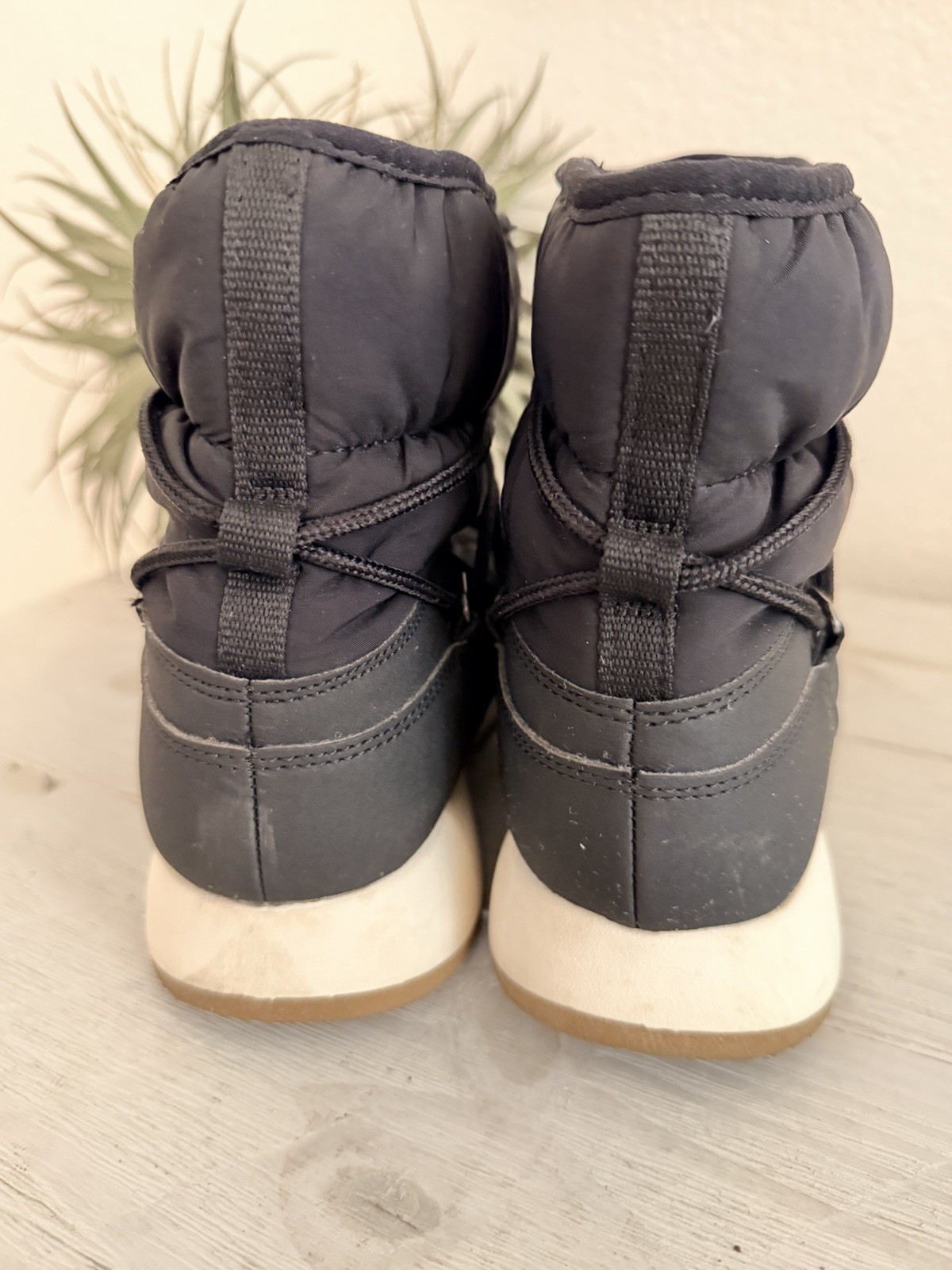 All in Motion Cara Winter Boots Women 7 Memory Foam Water Proof Black Rain Snow
