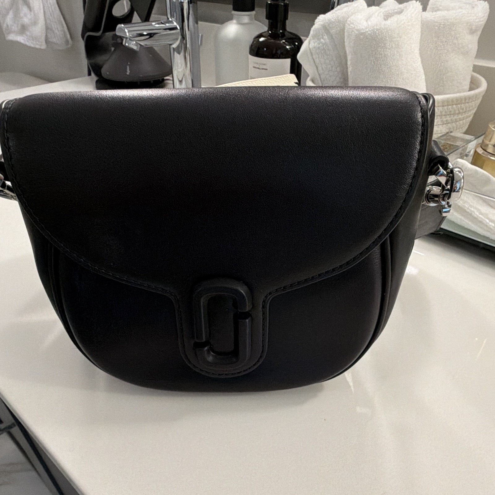 Marc Jacobs The J Marc Black Small Crossbody Logo Strap Magnetic Zipper