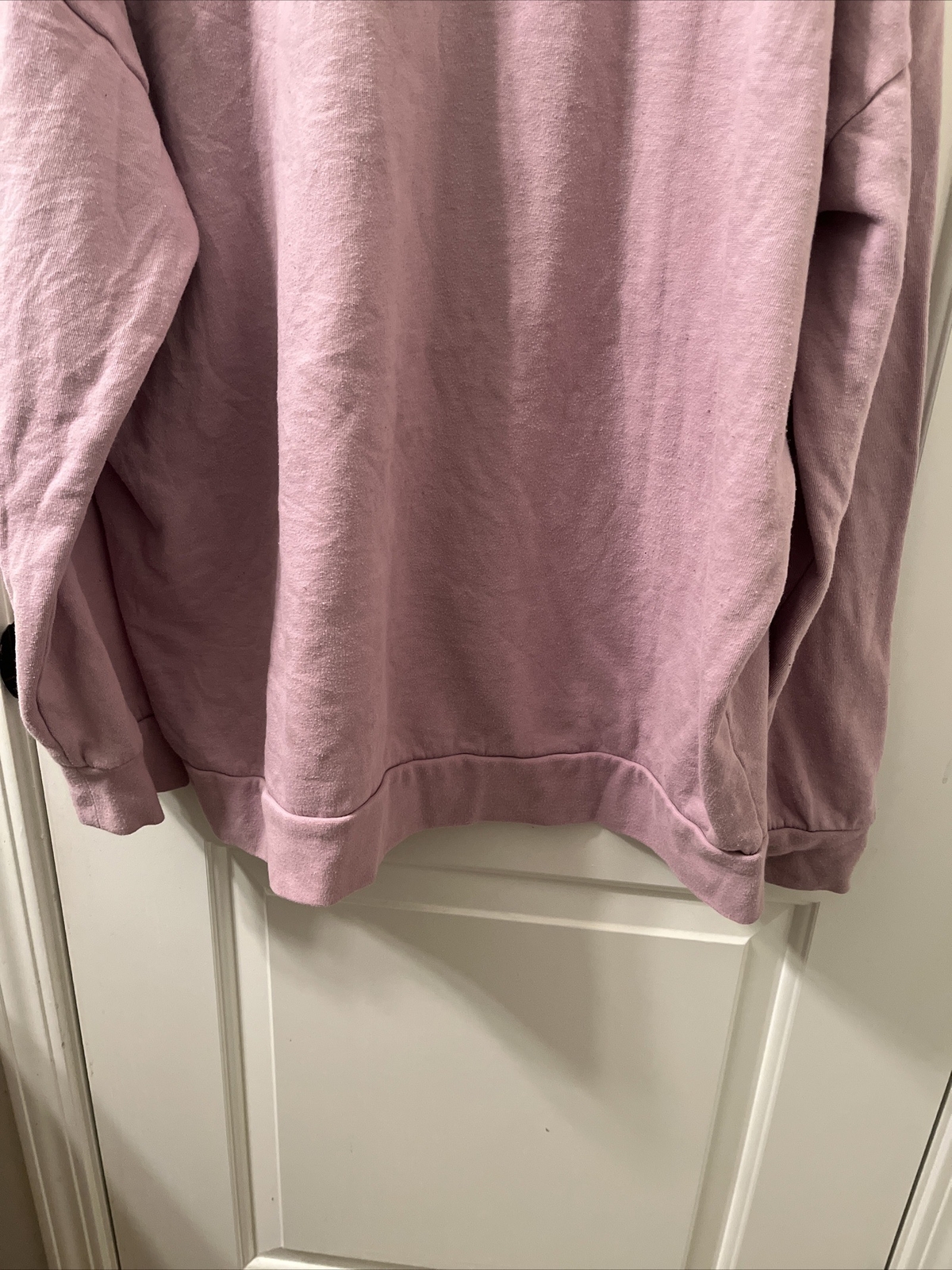 Disney Princess Women’s Sweatshirt Snuggly Duckling Size Unknown Pink
