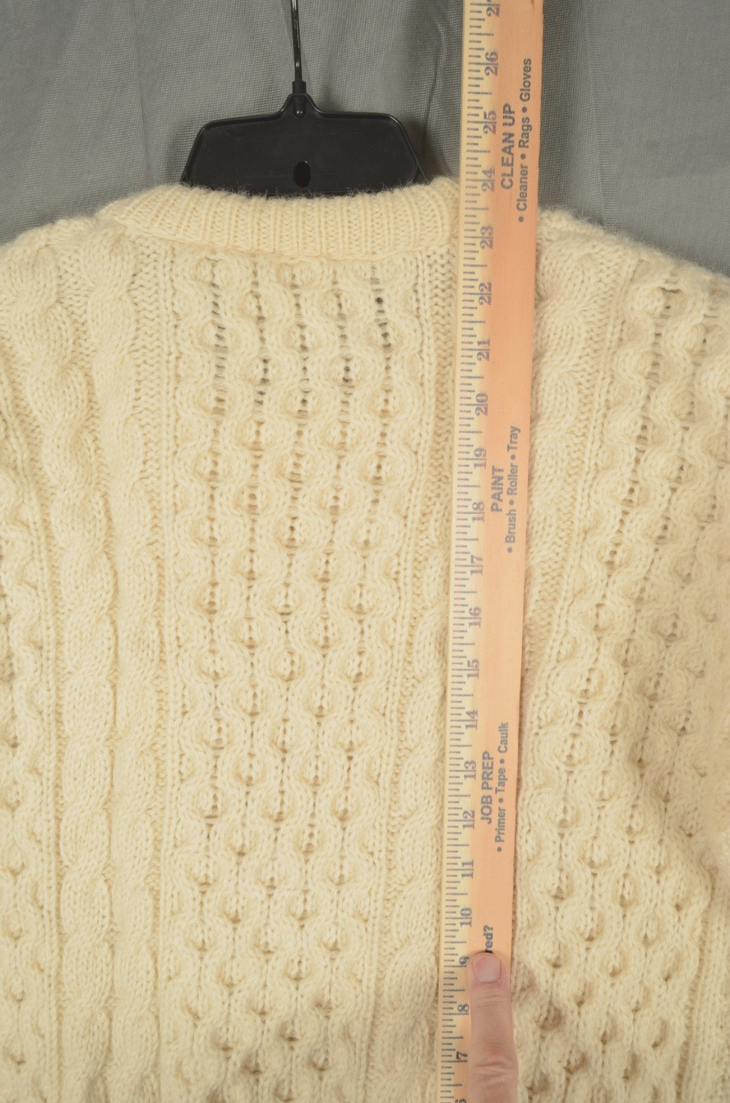 Gaeltarra Cable Knit Fisherman Sweater Size MEDIUM Cream 100% Wool Chunky Knit