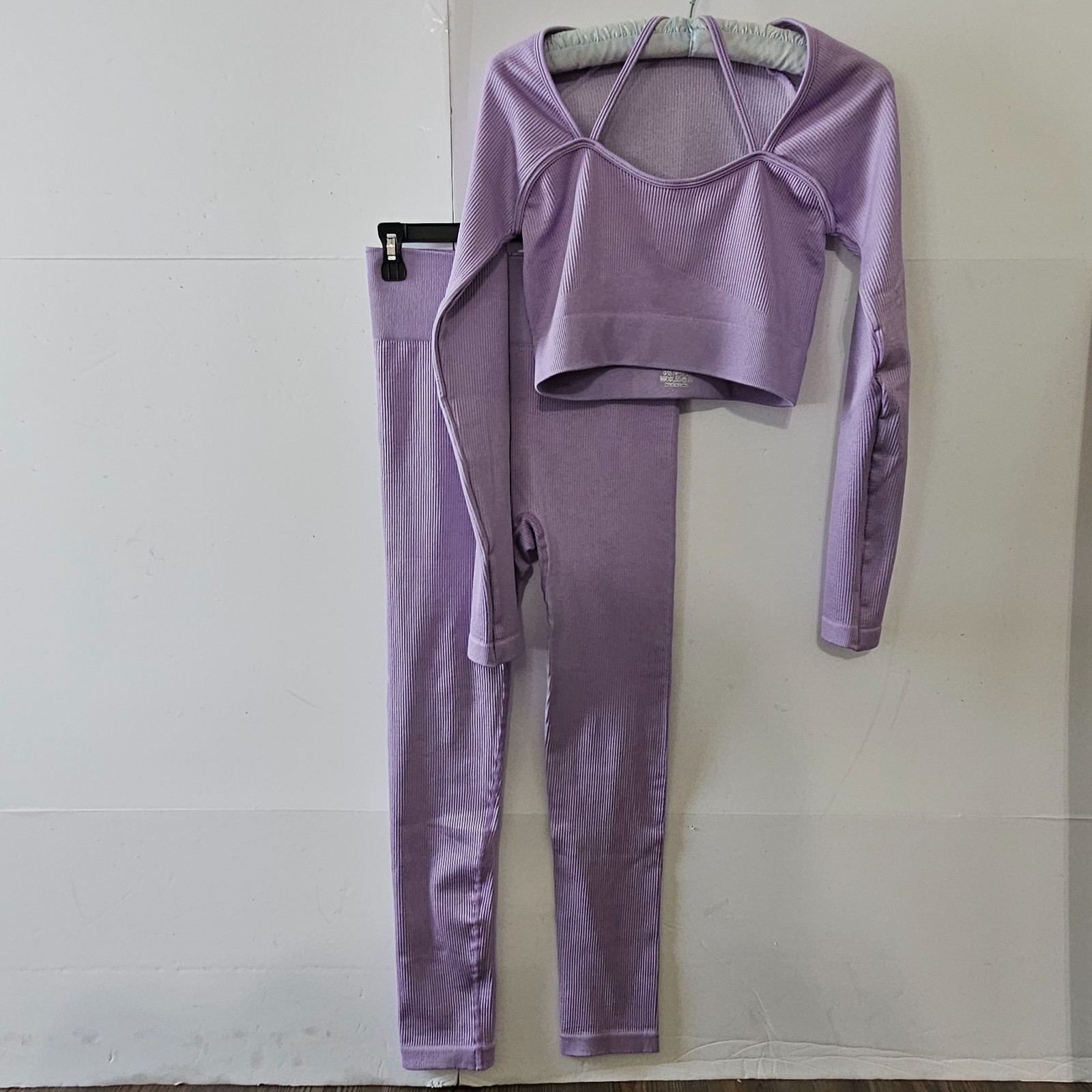 2-Piece Spandex Size OS Light Purple Ribbed Long-Sleeved Crop Top and Matching L