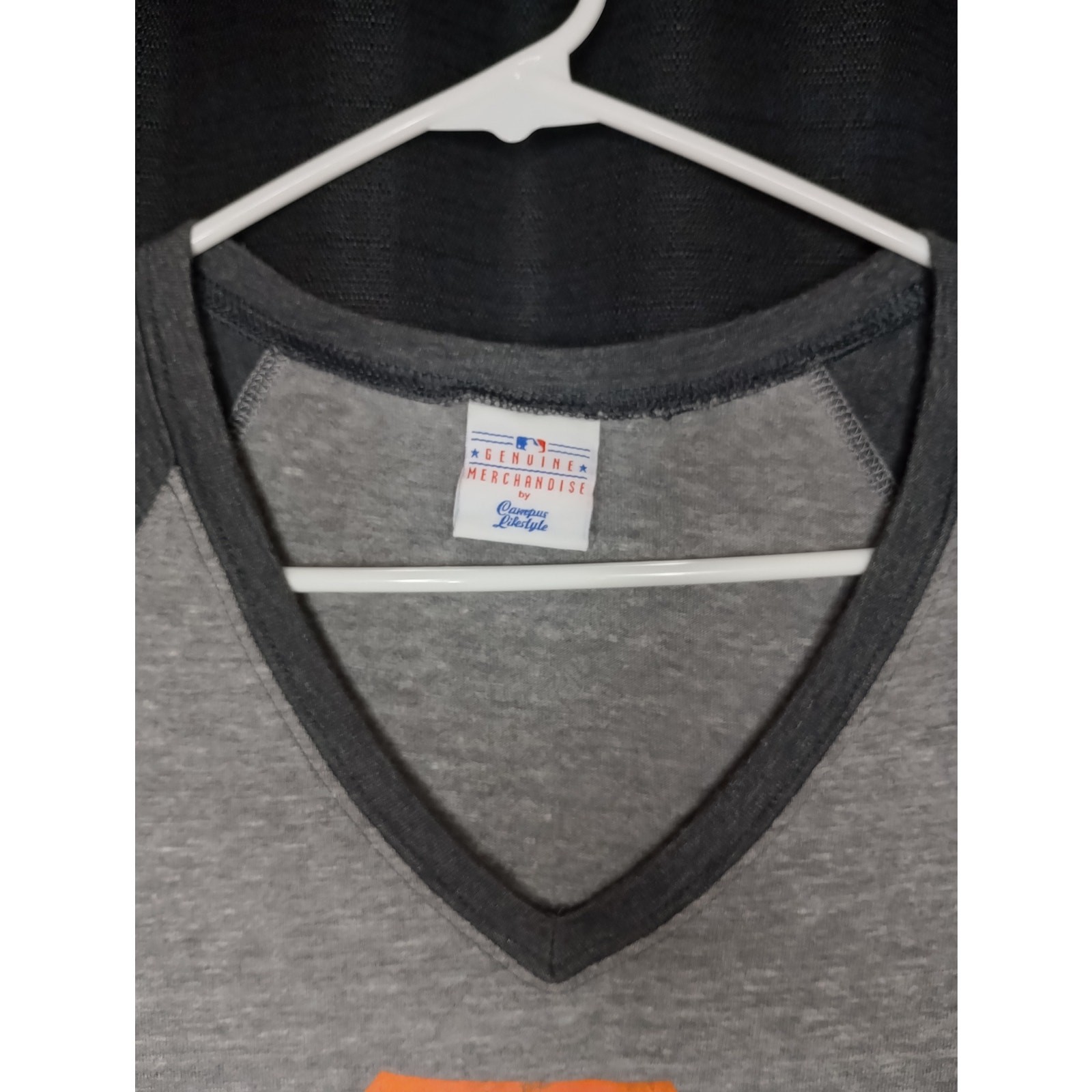 MLB SF Giants Women’s V Neck Raglan Shirt Bay Area California Official – Large