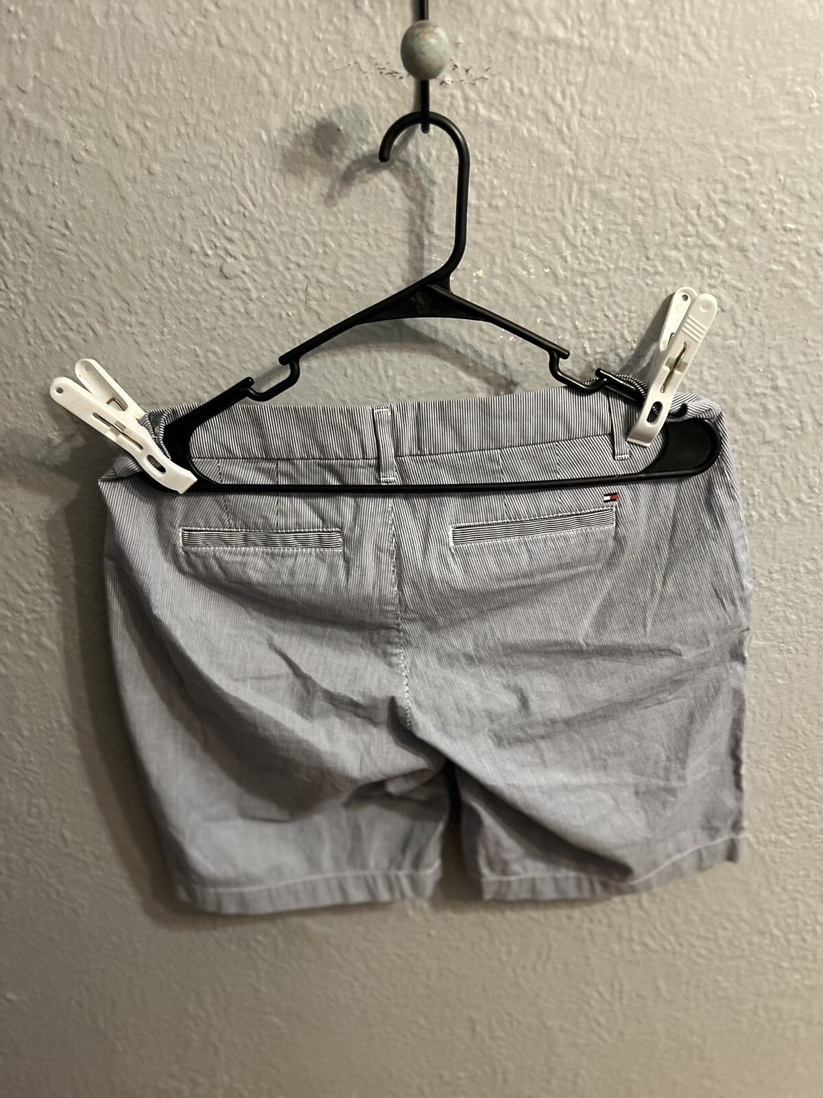 Womens Tommy Hilfiger Bermuda Shorts Size 8 Inseam 8.5 Inches Blue Striped