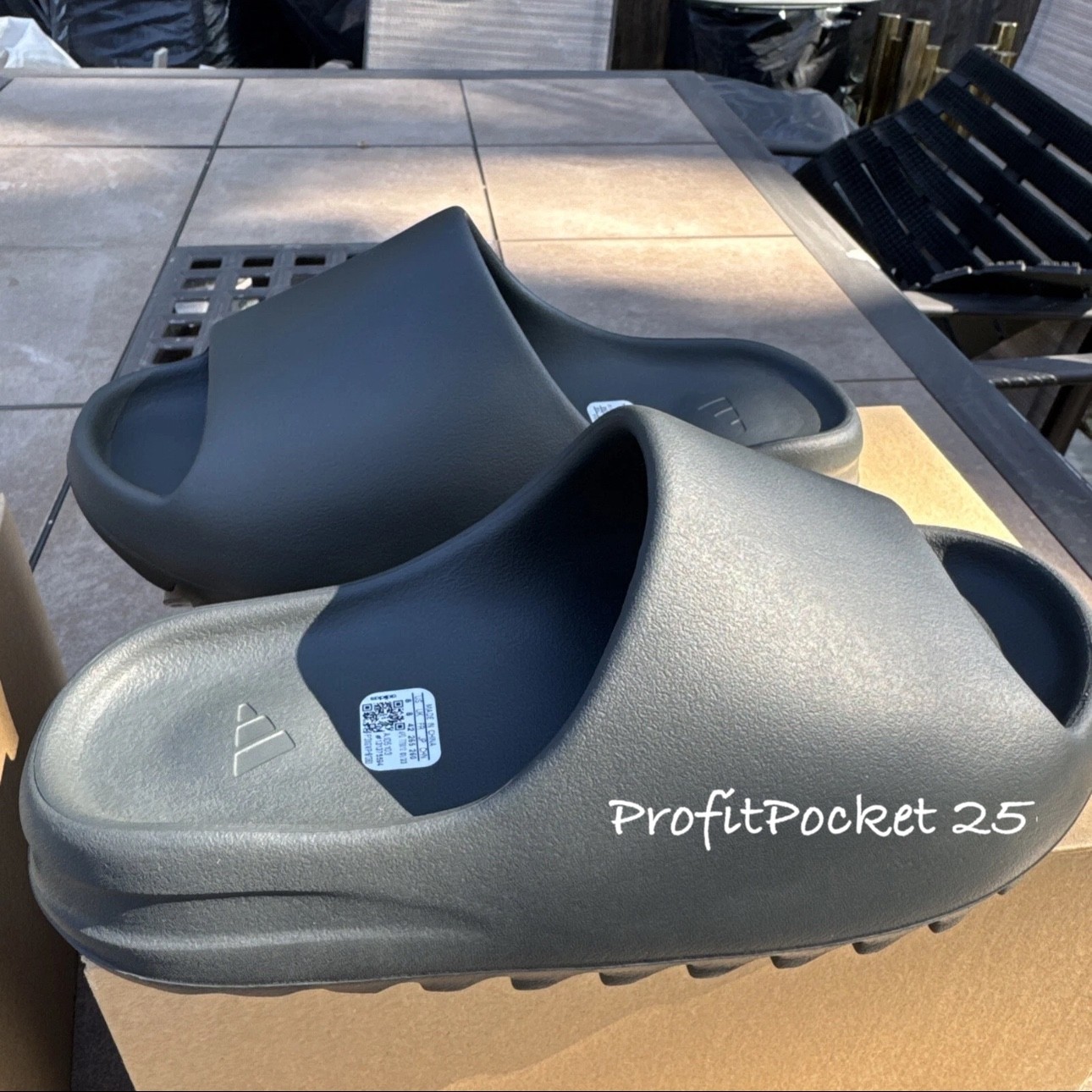 Yeezy Black Onyx Sandal Slides Size 7