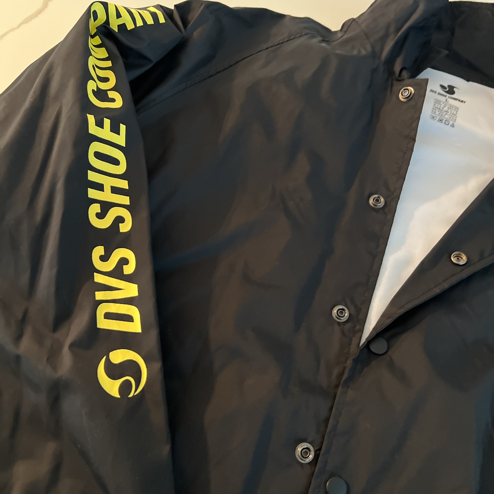 DVS Skate Shoe Company Men’s XL black nylon lined jacket New W/O Tags.