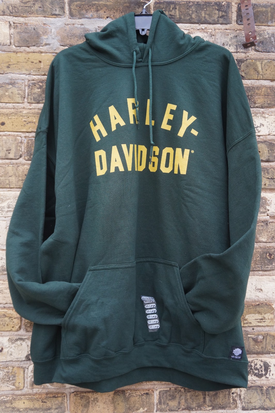 HARLEY-DAVIDSON MEN’S 2XL GREEN BAY GOLD RACE FONT 1903 MUSEUM HOODIE, NEW!