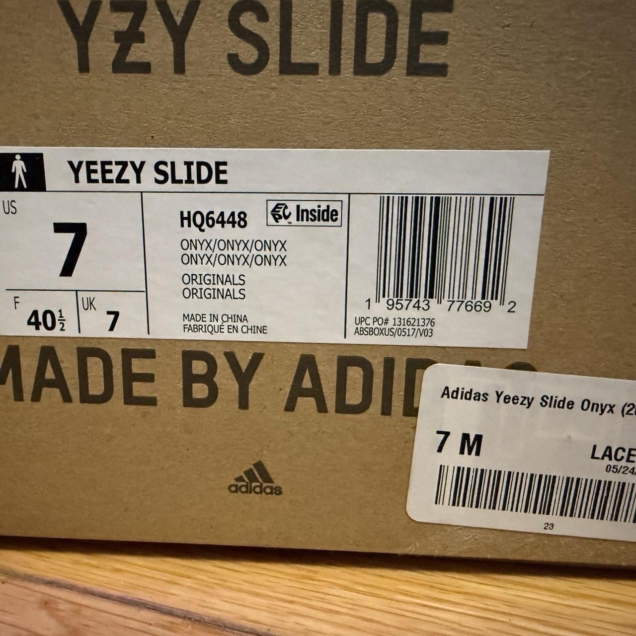 ADIDAS YEEZY SLIDES (ONYX)