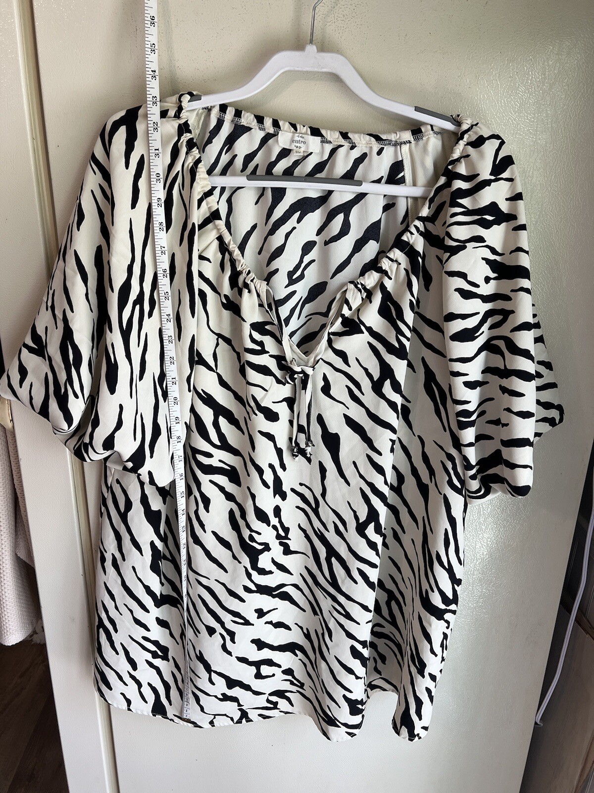 Entro Zebra Print Blouse Puff Short Sleeves Women’s Size 2X Drawstring Neck