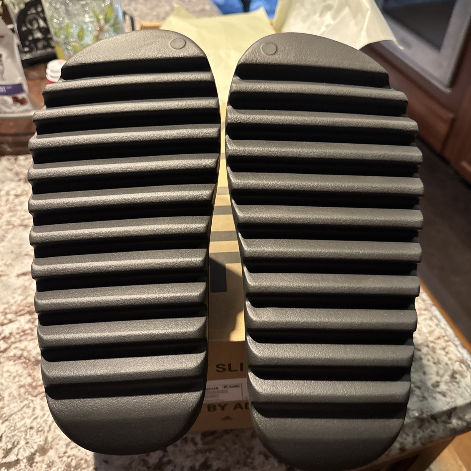 Adidas Yeezy Slide Onyx Size 10 with Box Brand New