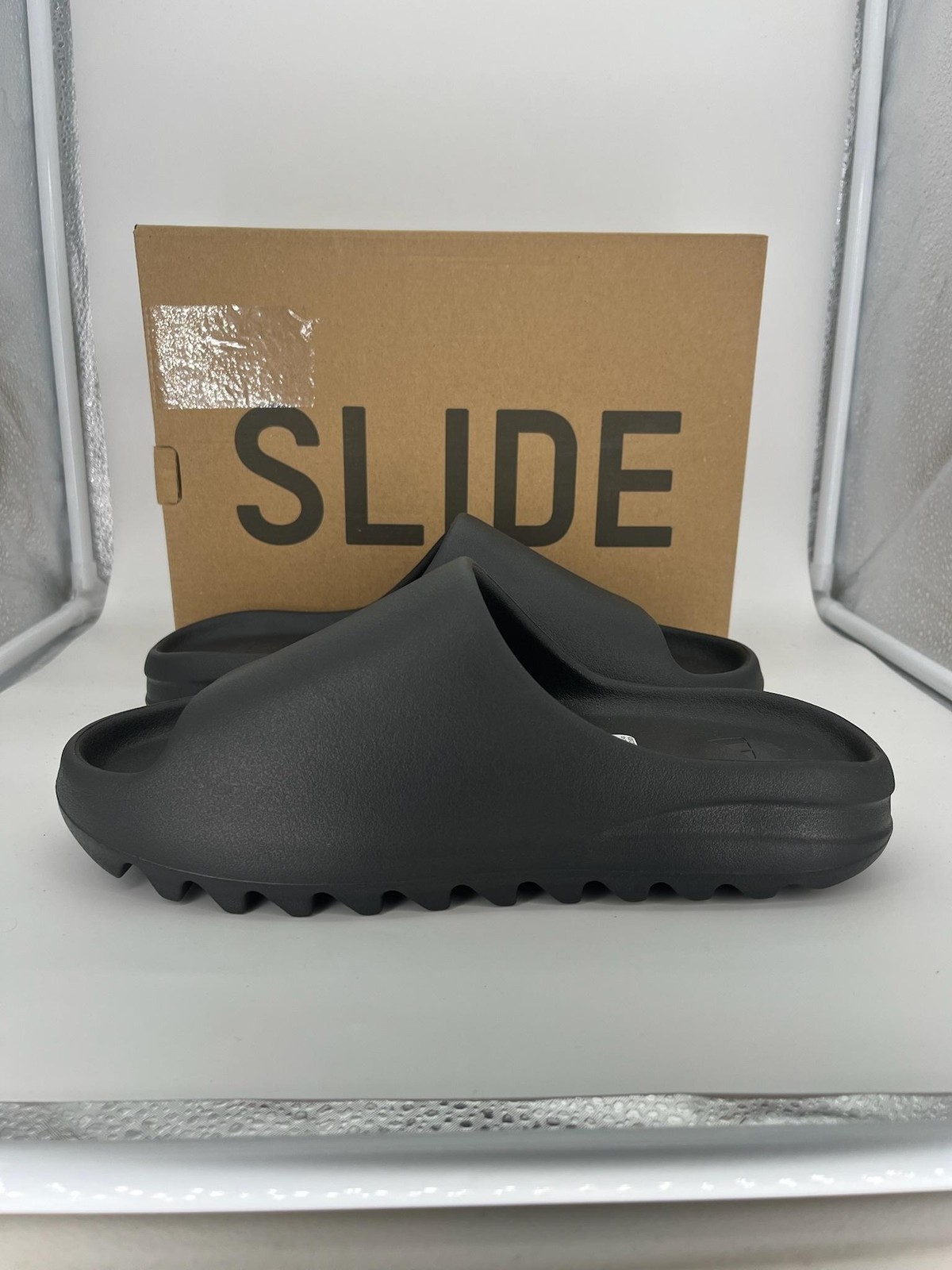 Adidas Yeezy Shoes Mens Size 10 Slide Sandals Onyx HQ6448 New With Box