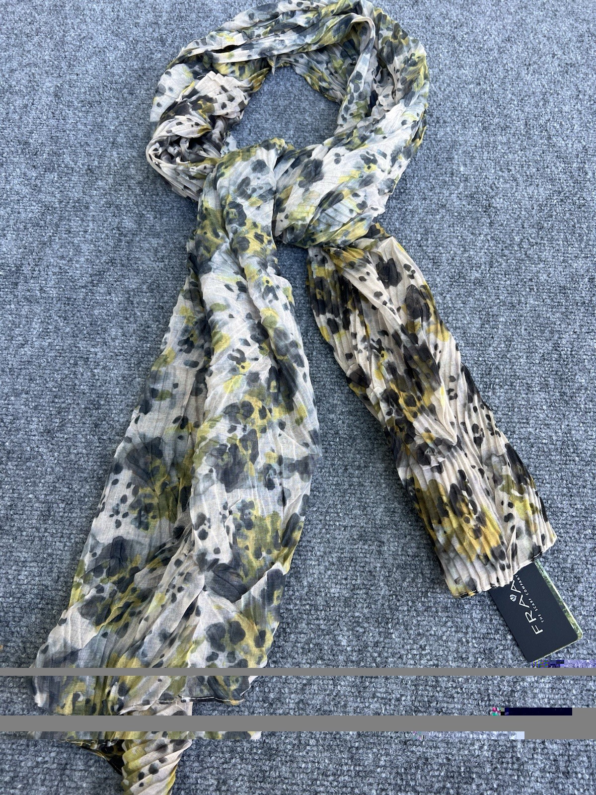 New Fraas Shawl Wrap Scarf 17×75 Gray Baige Black Dots 100% Poly